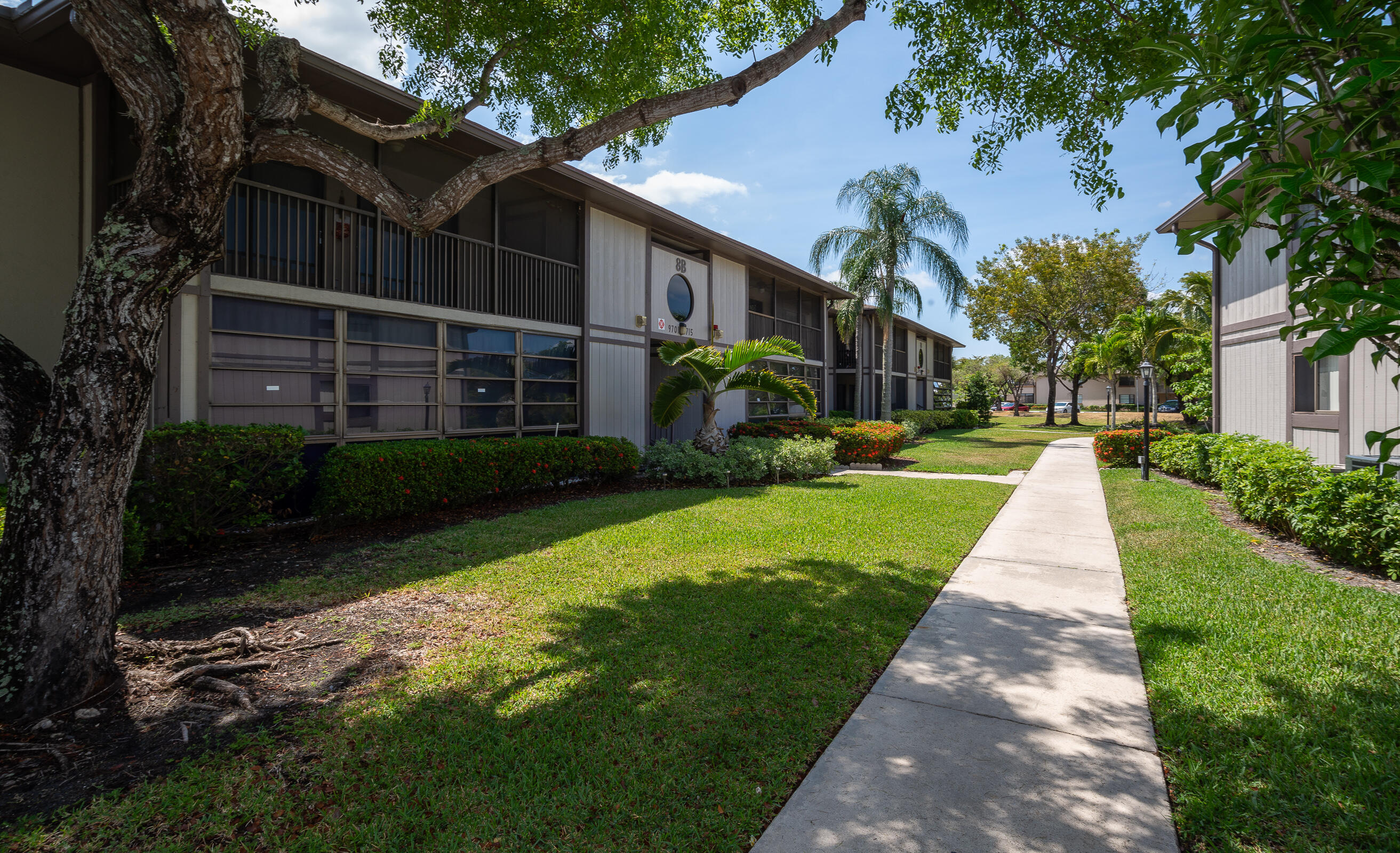 9707 W Mcnab Road 202