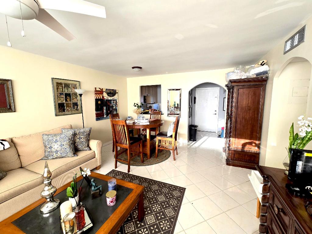 610 SE 2nd Avenue L7