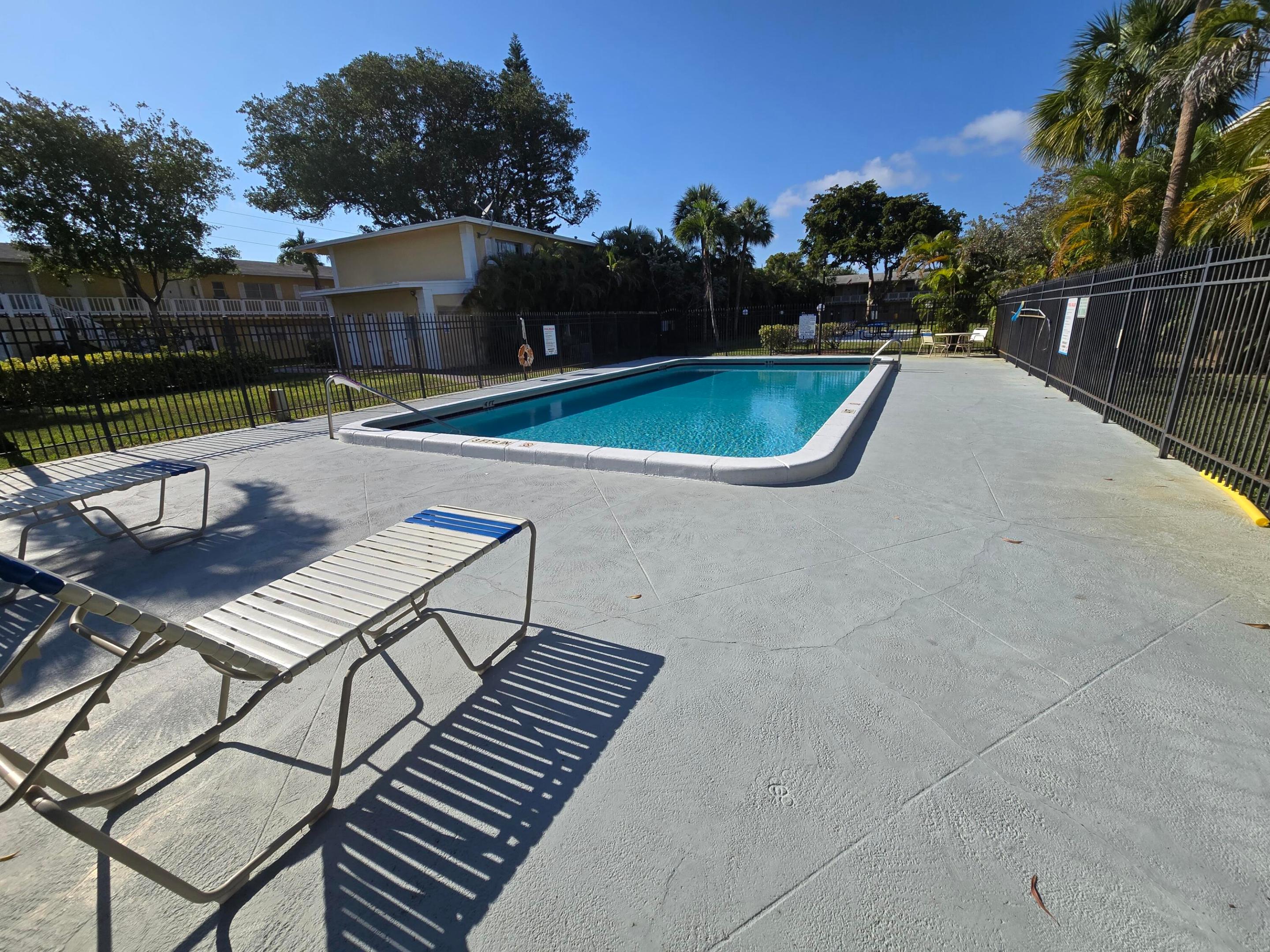 610 SE 2nd Avenue L7