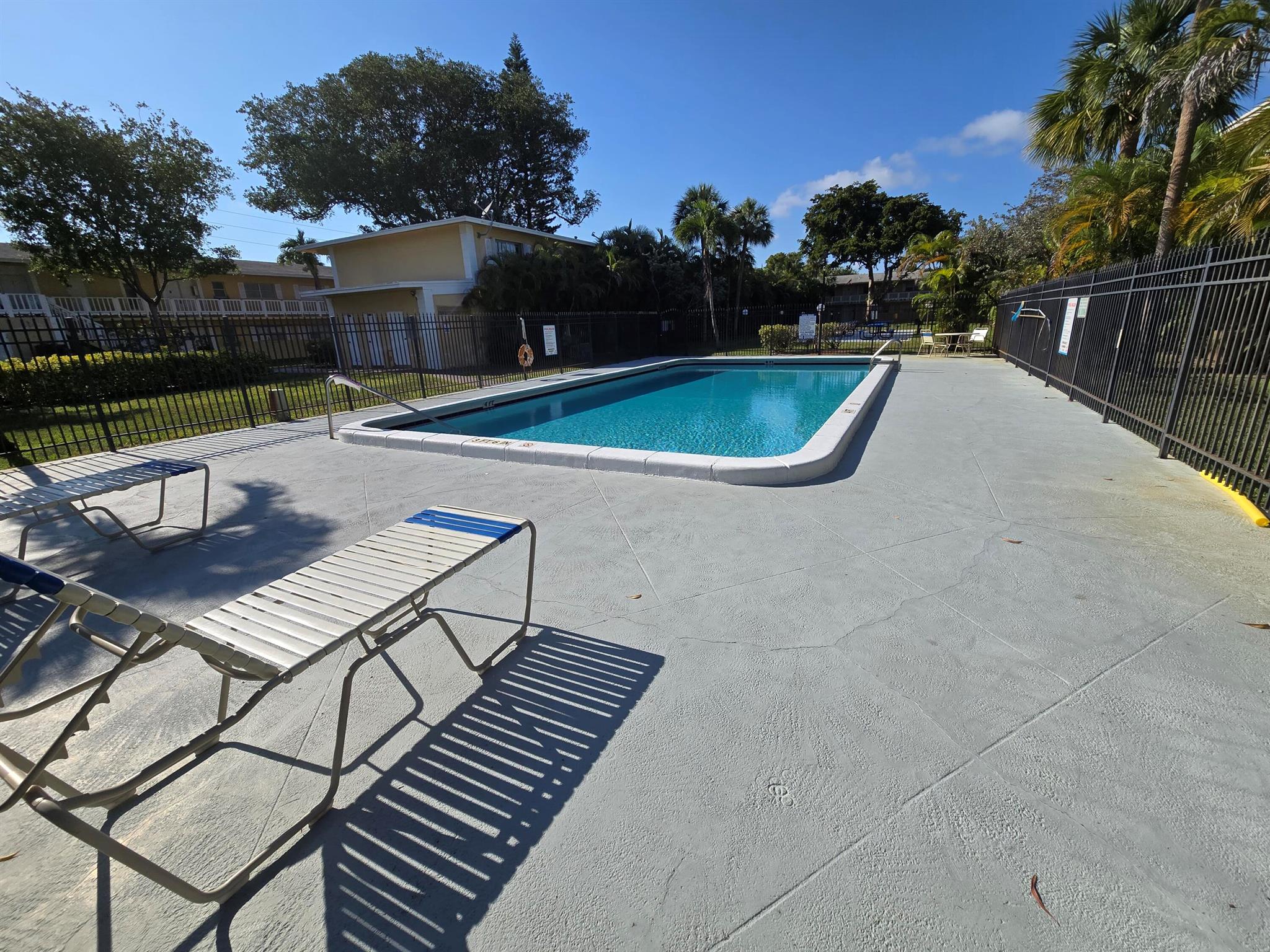 610 SE 2nd Avenue L7