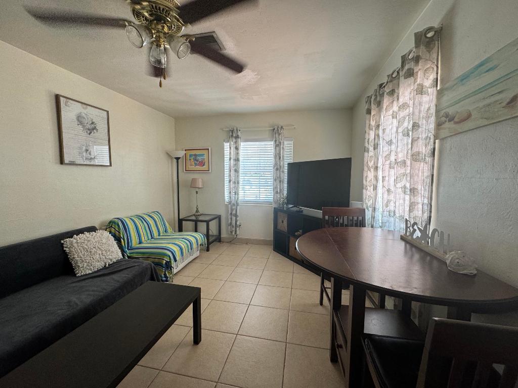1932 NE 7th Street N 1, Deerfield Beach Unit: 1