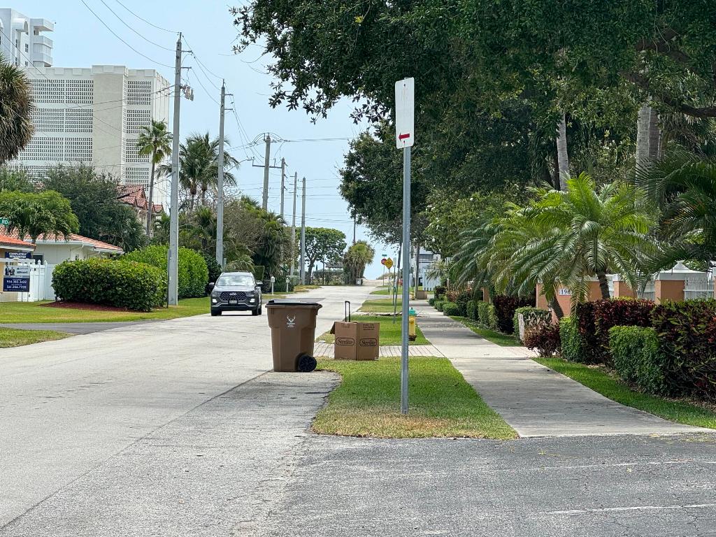 1932 NE 7th Street N 1, Deerfield Beach Unit: 1