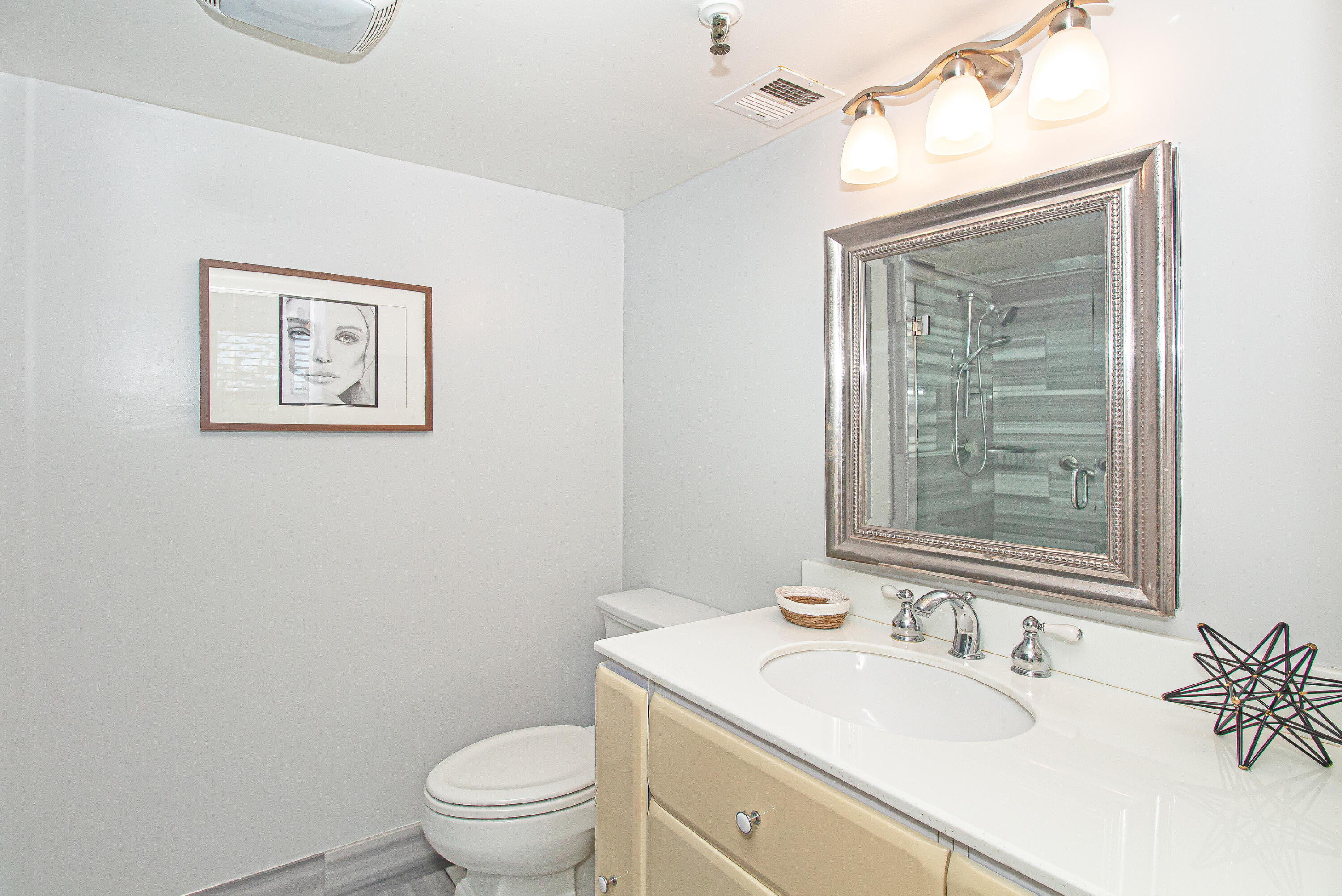 4550 NW 18th Avenue 204