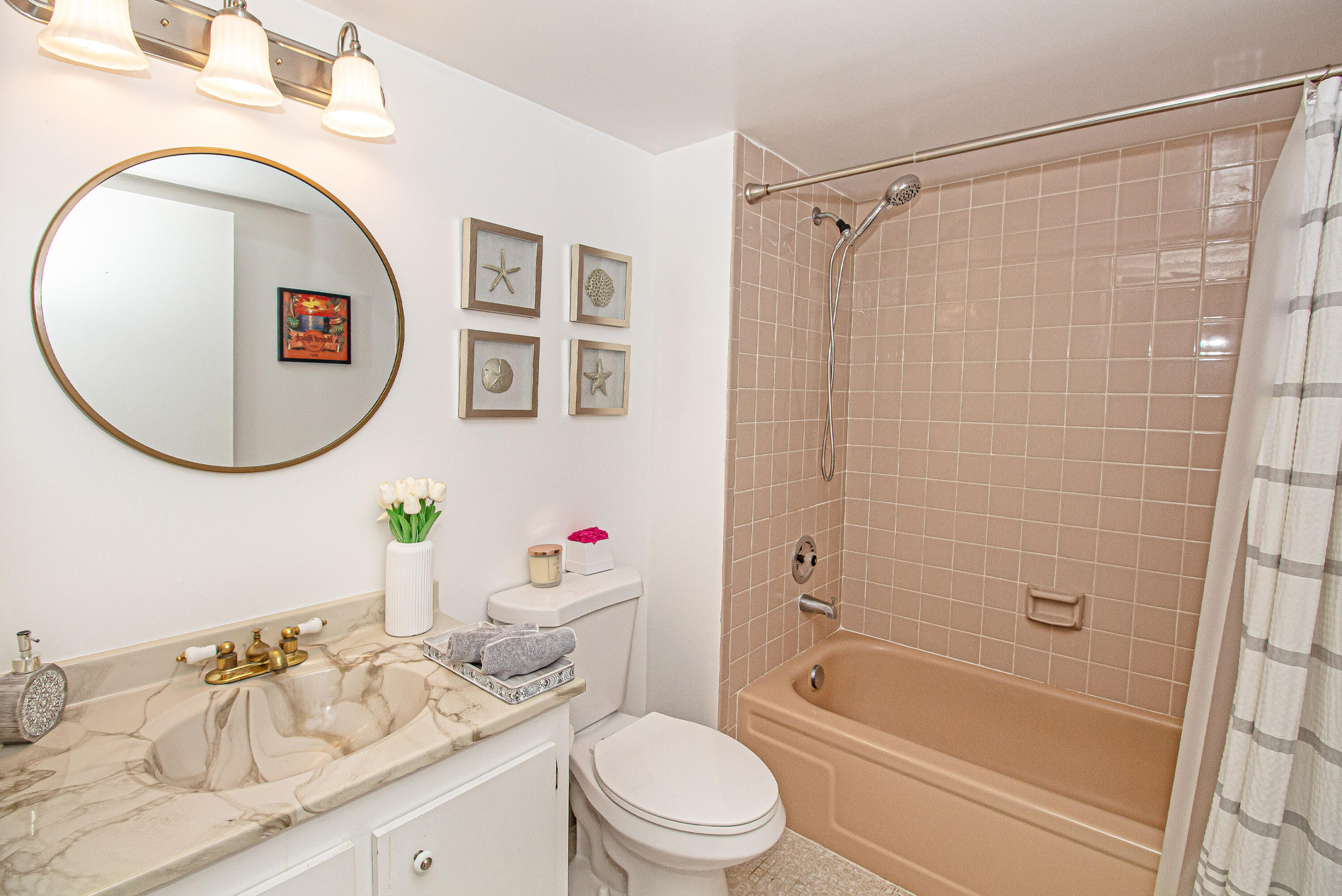 4550 NW 18th Avenue 204