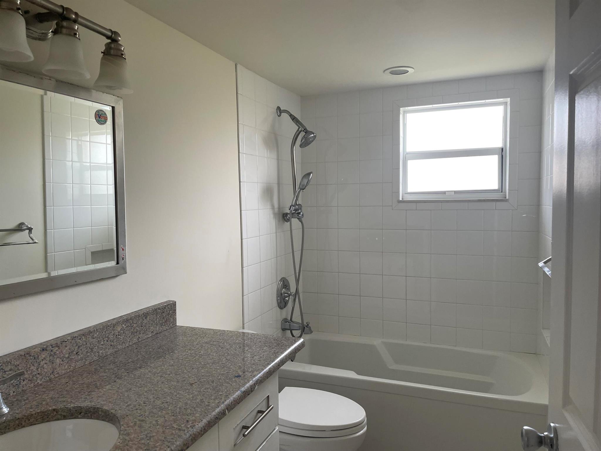 2182 NE 1st Way NE 101