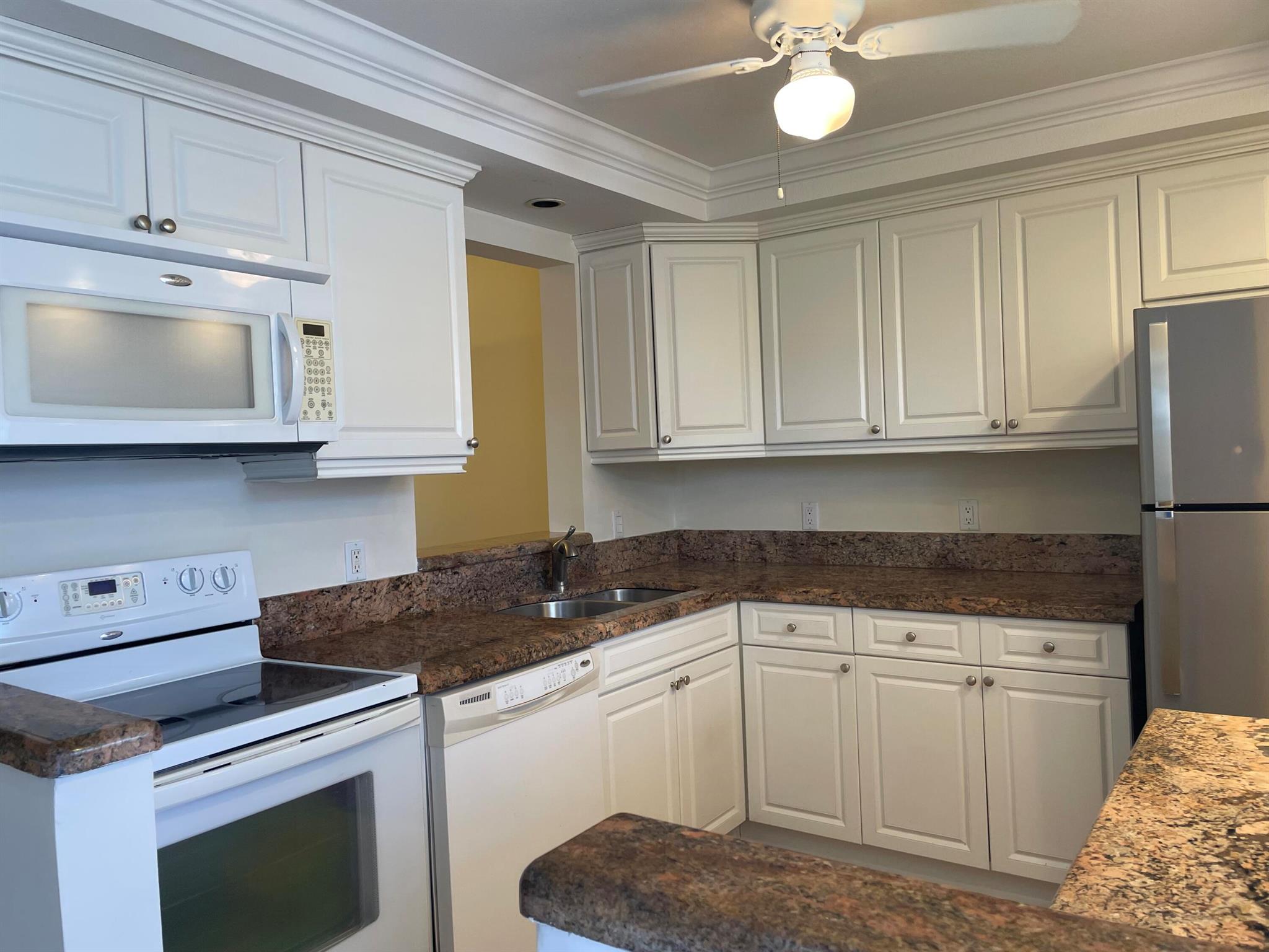 2182 NE 1st Way NE 101