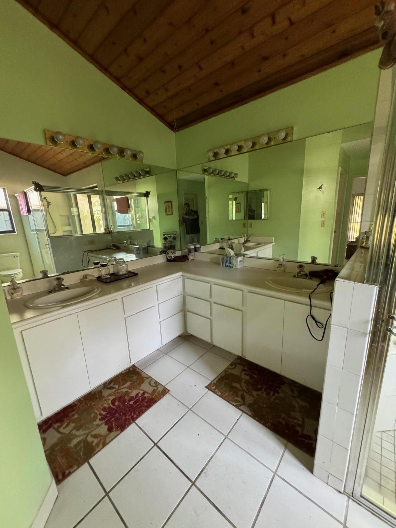 1182 Raintree Lane