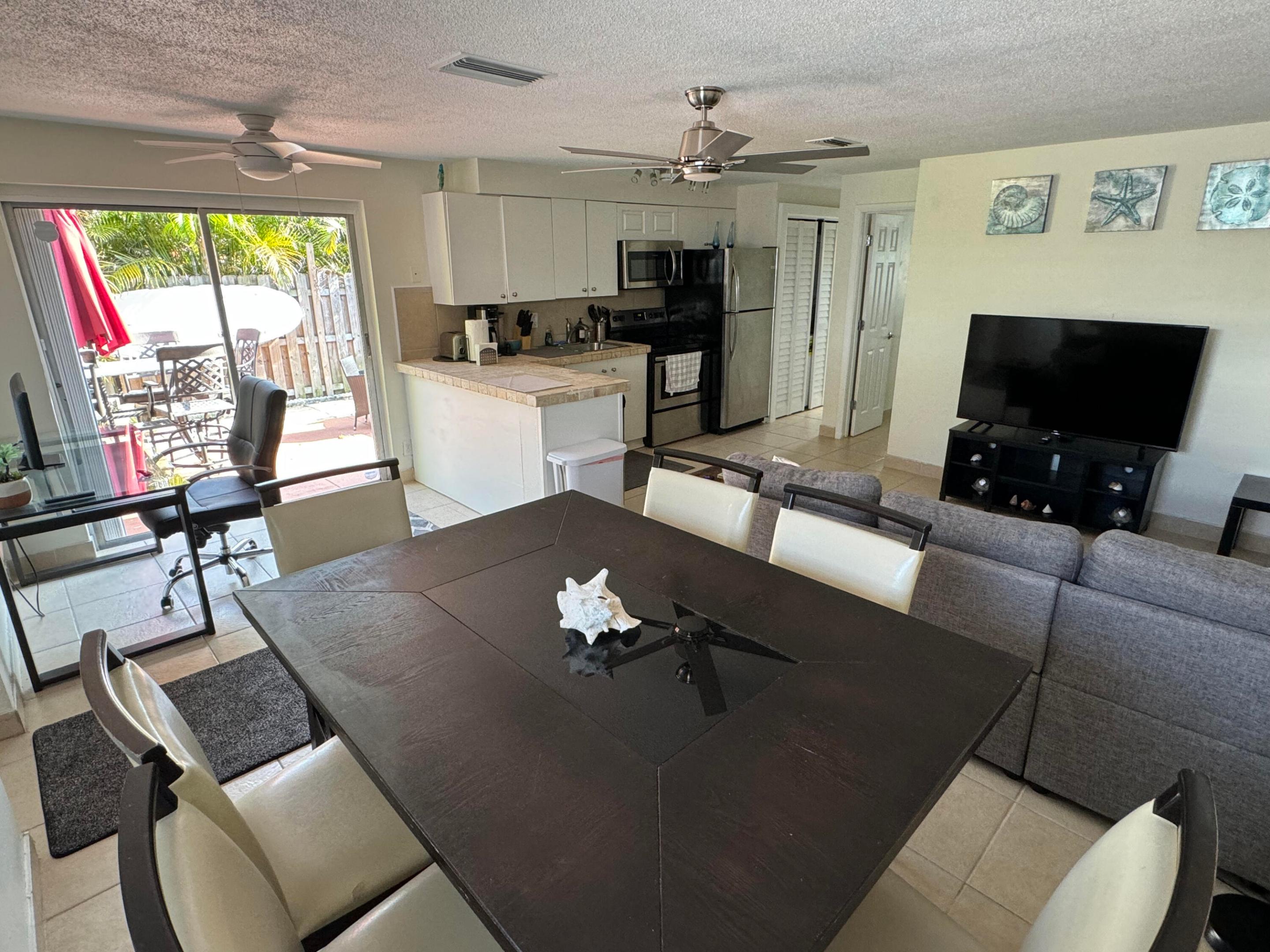 1932 NE 7th Street N 5, Deerfield Beach Unit: 5