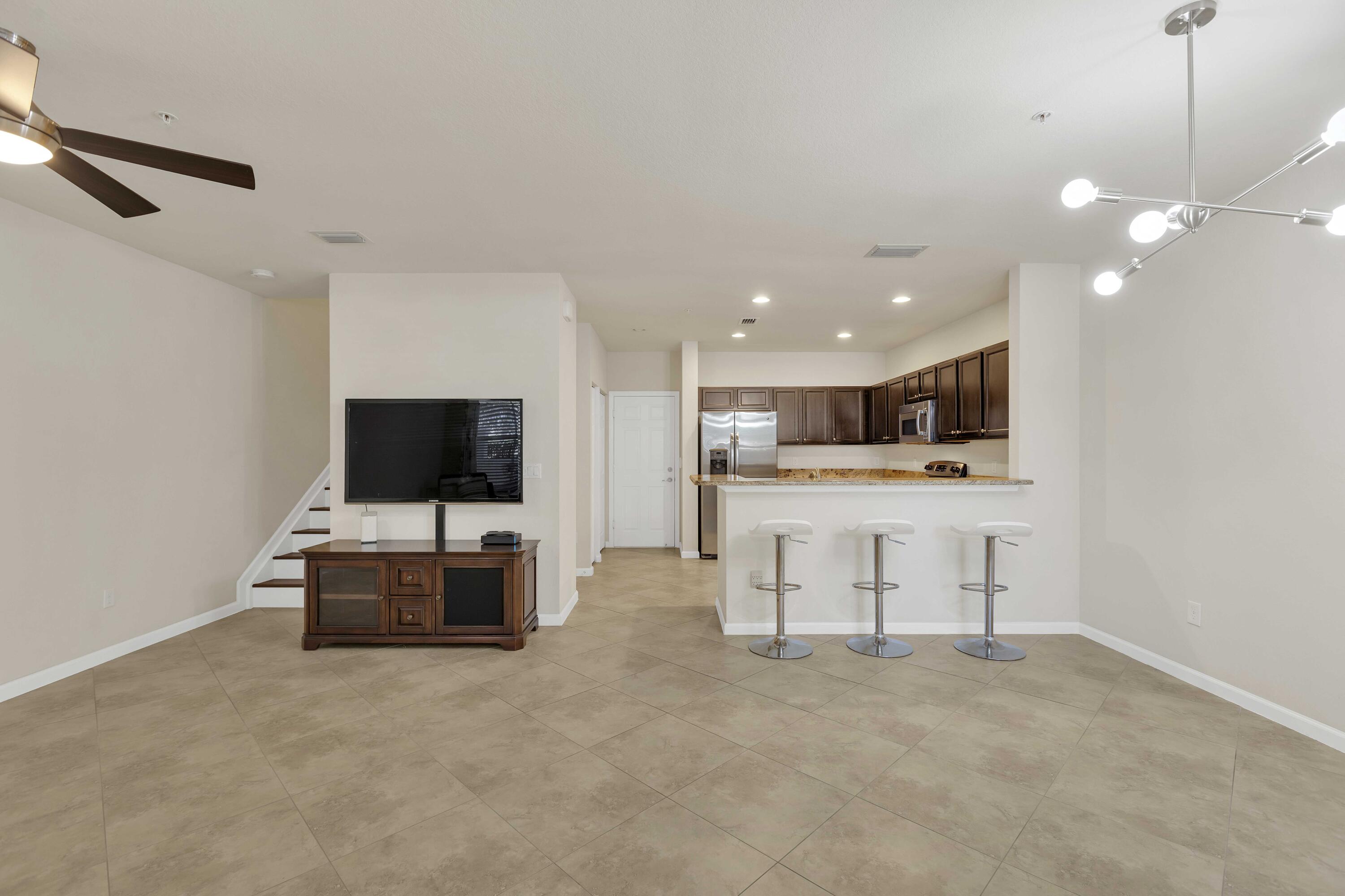 4780 Monarch Way