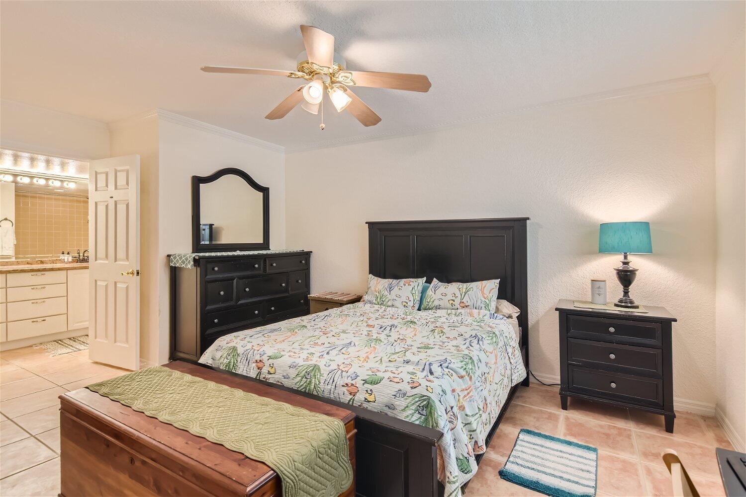 3125 NE 48th Court 223
