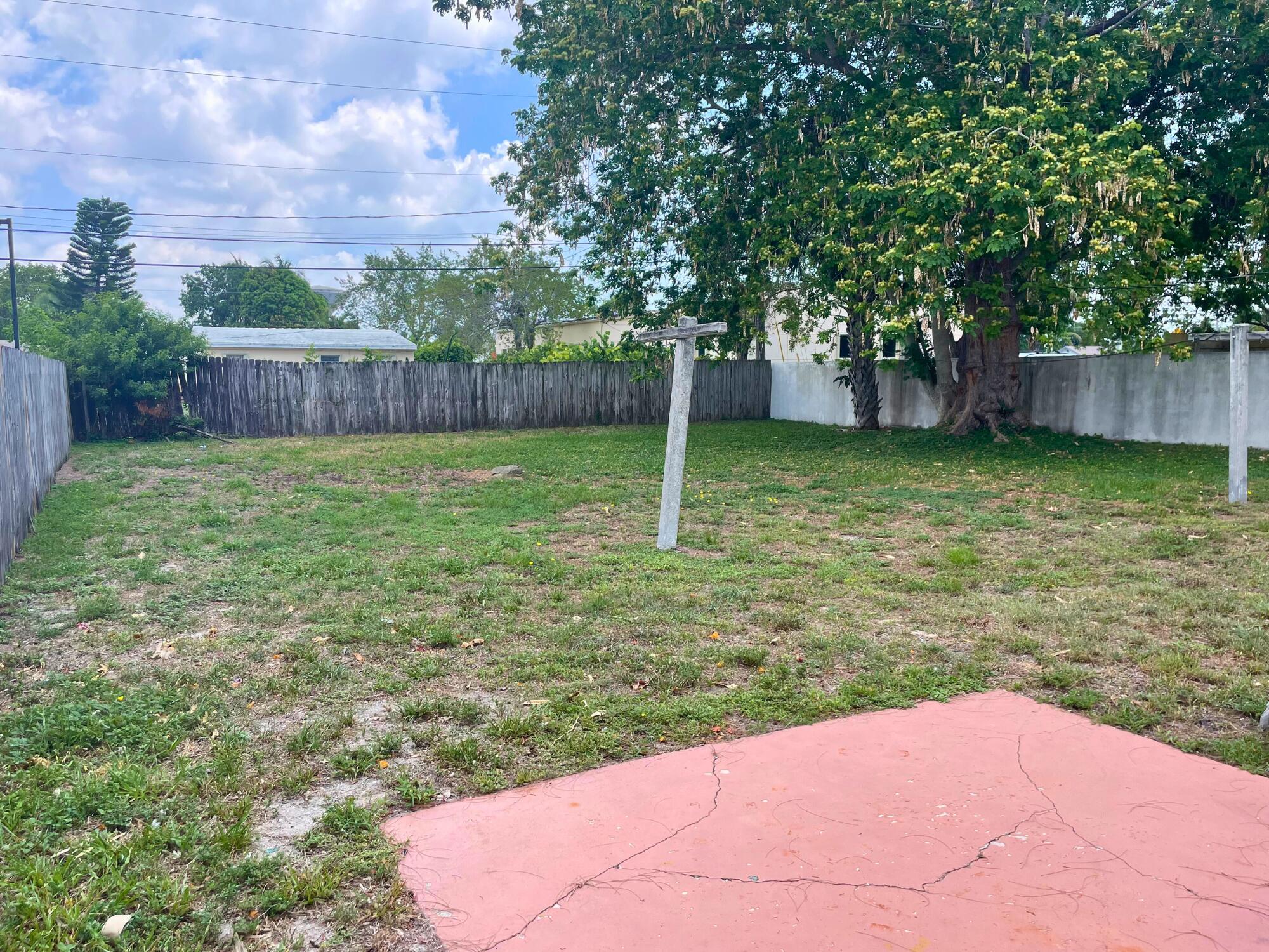 243 SE 24th Avenue