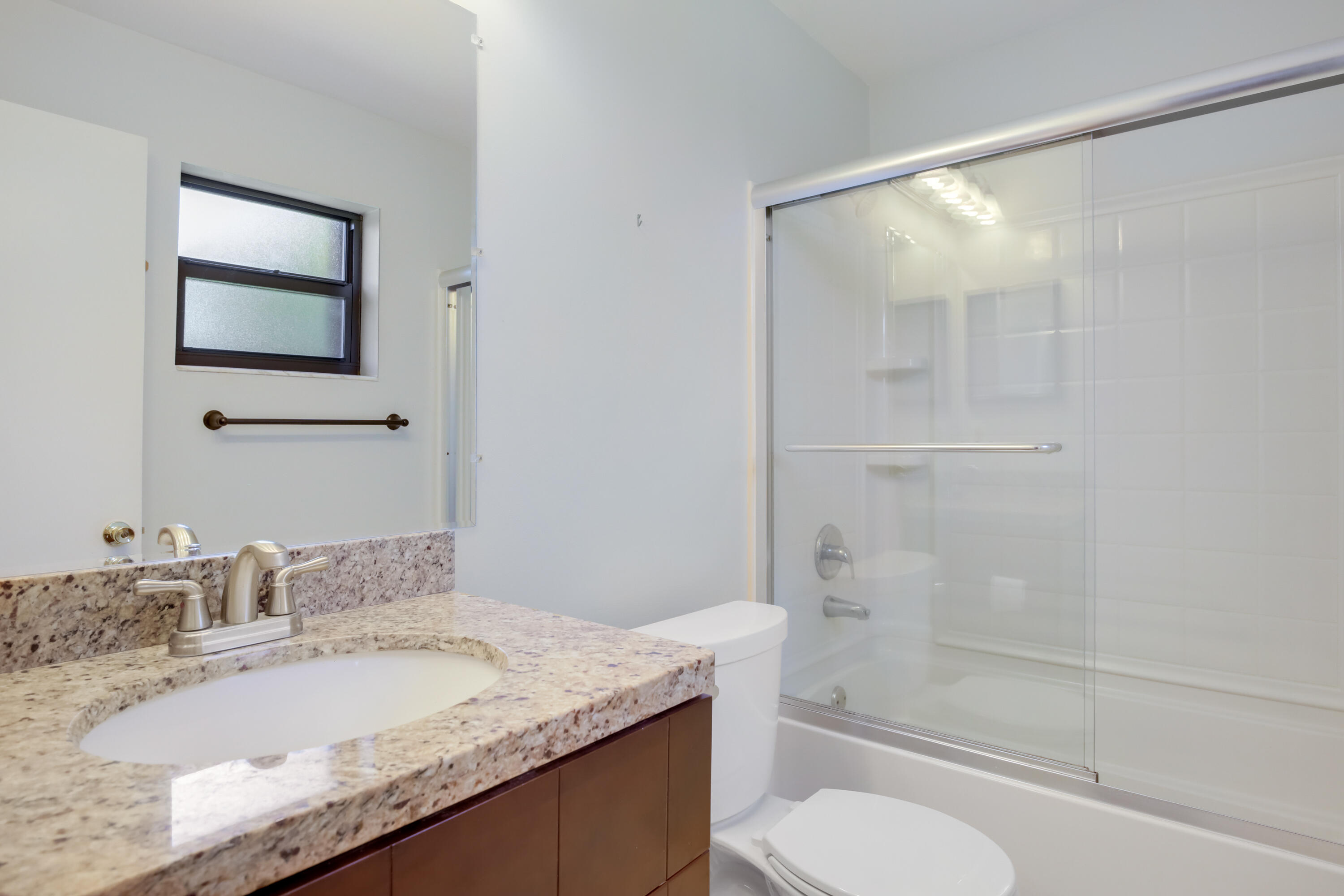 6109 Glentree Lane, Greenacres