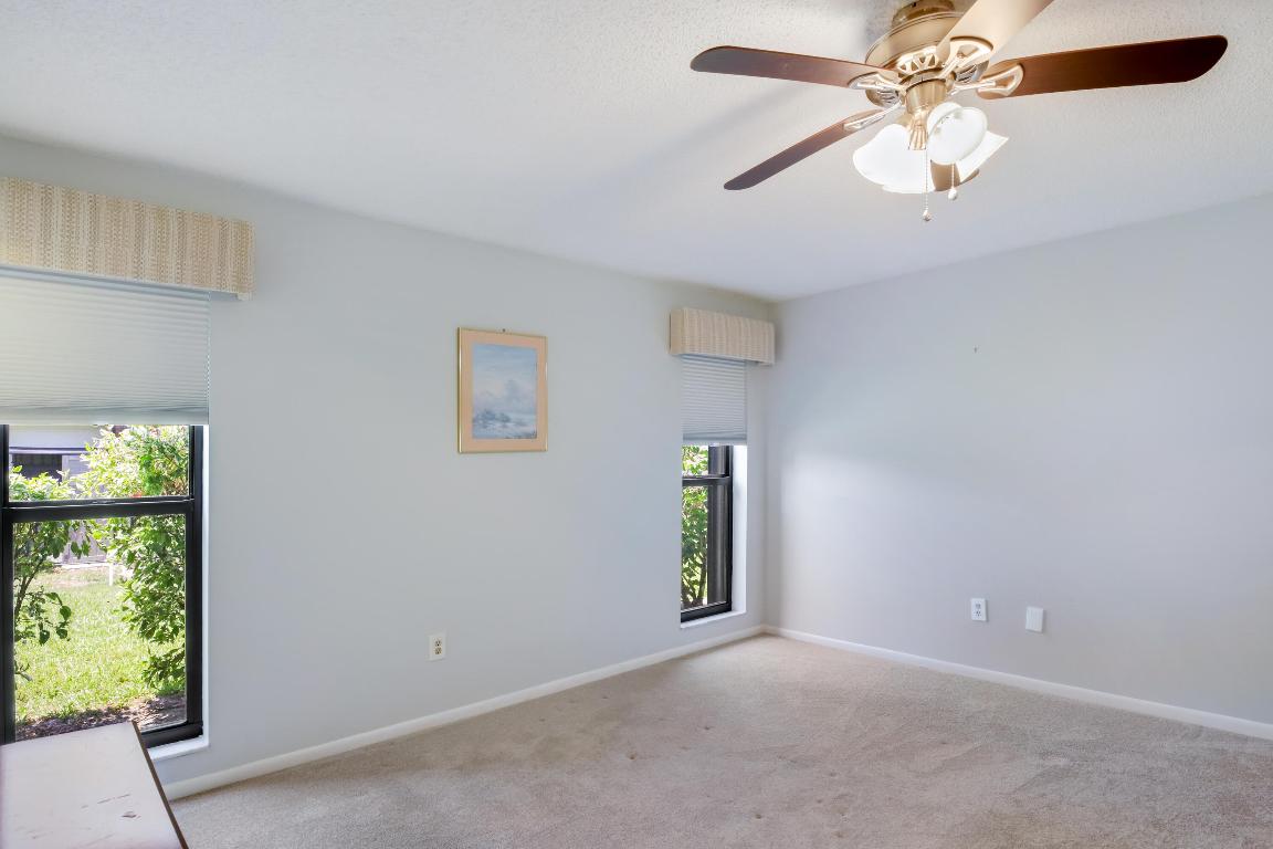 6109 Glentree Lane, Greenacres