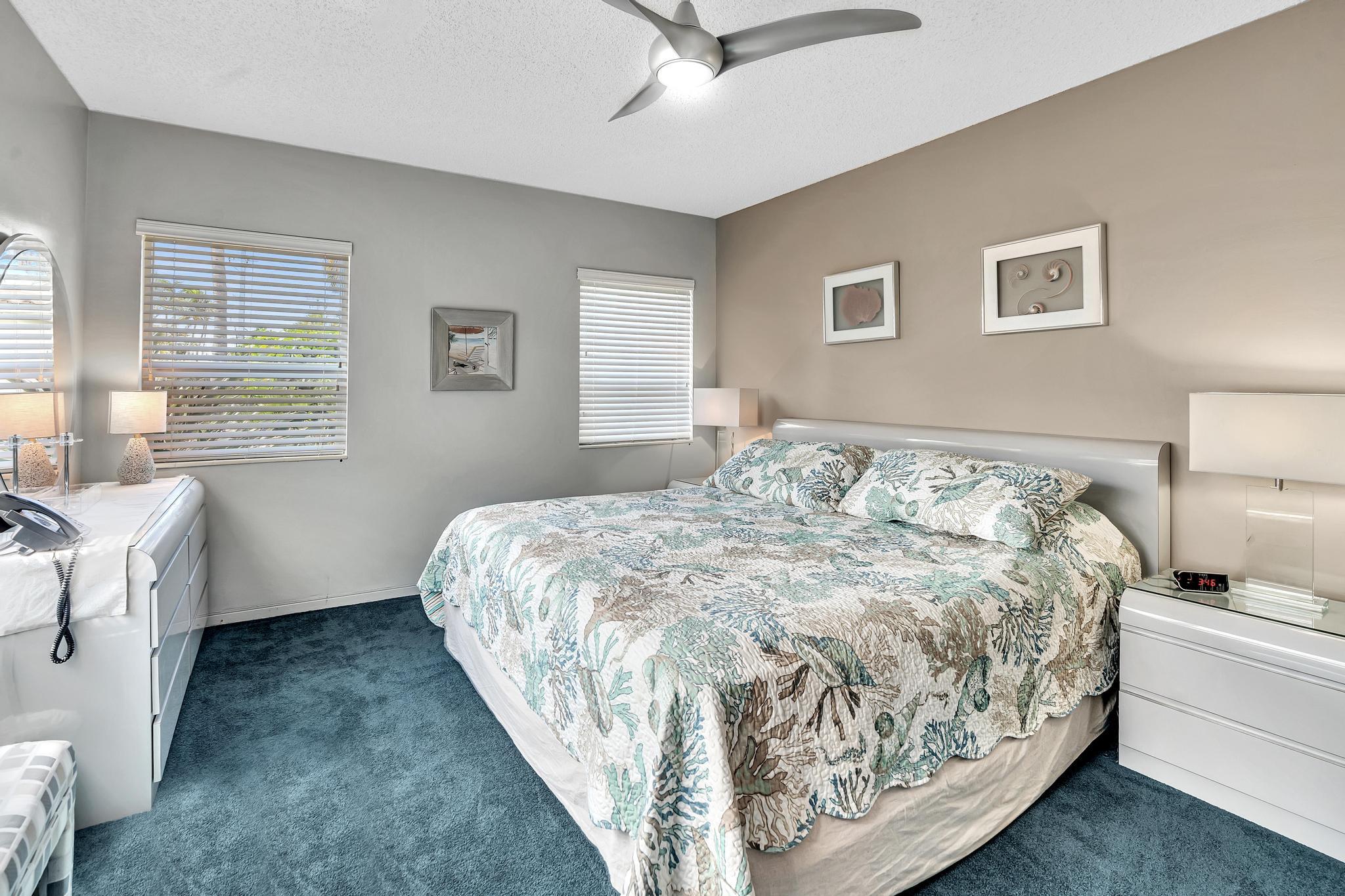 1225 Hillsboro Mile R1