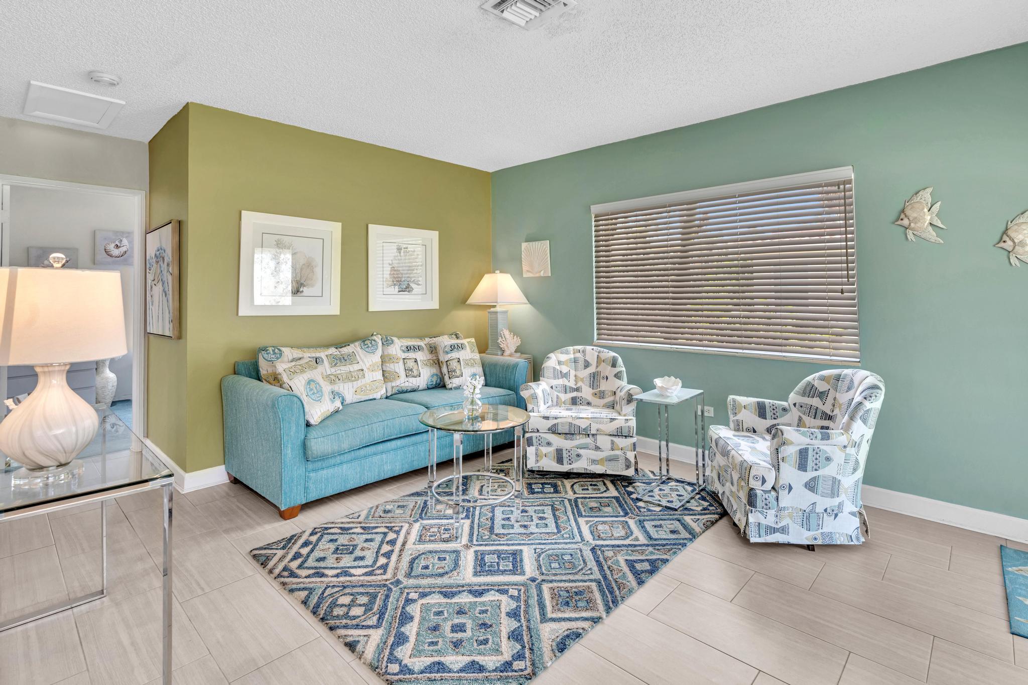 1225 Hillsboro Mile R1