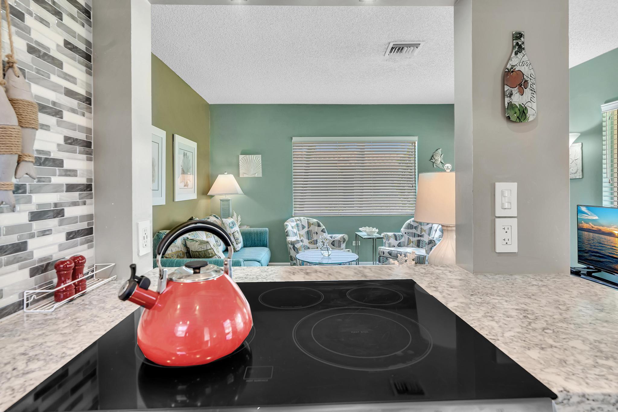 1225 Hillsboro Mile R1