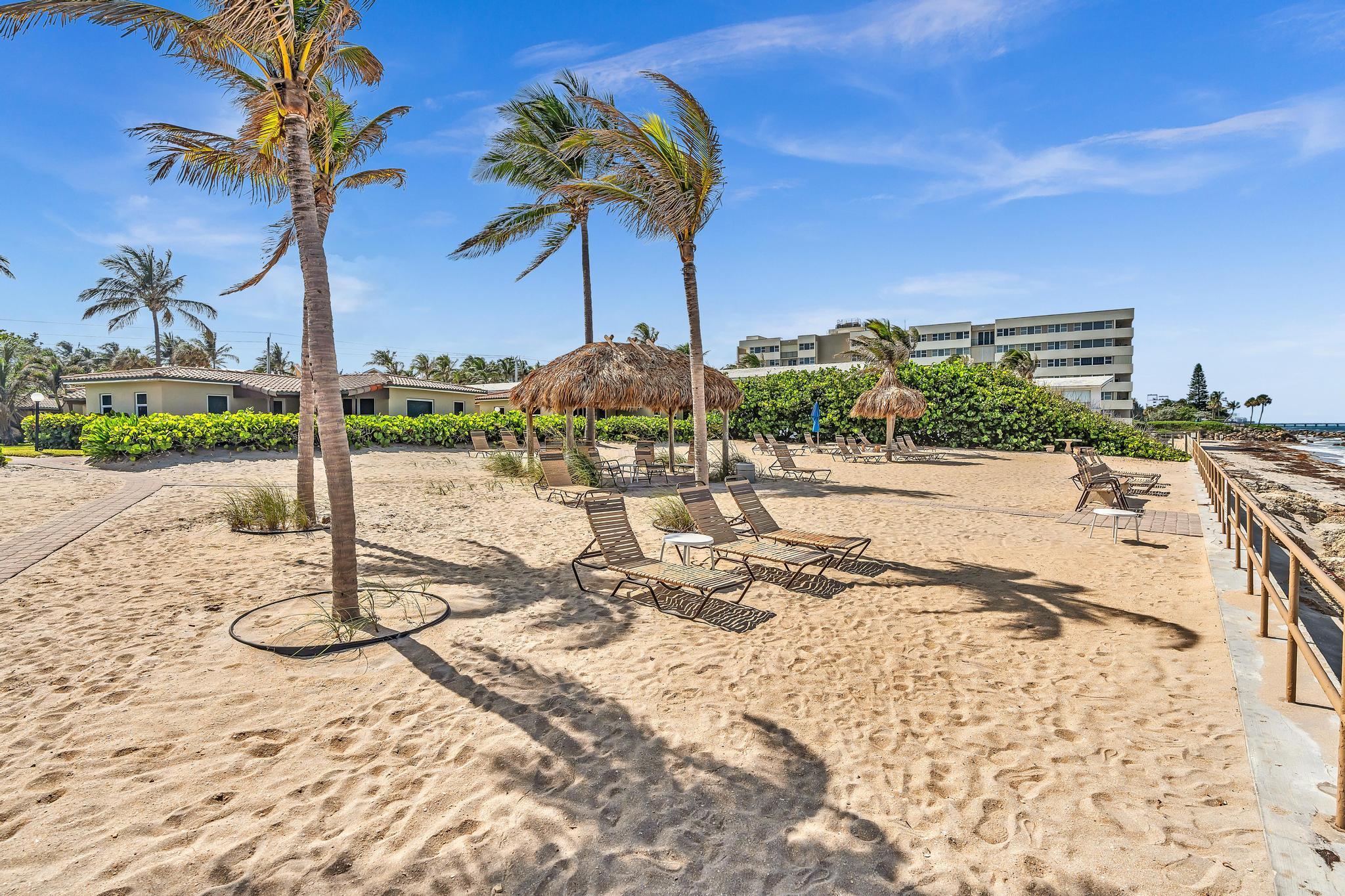 1225 Hillsboro Mile R1