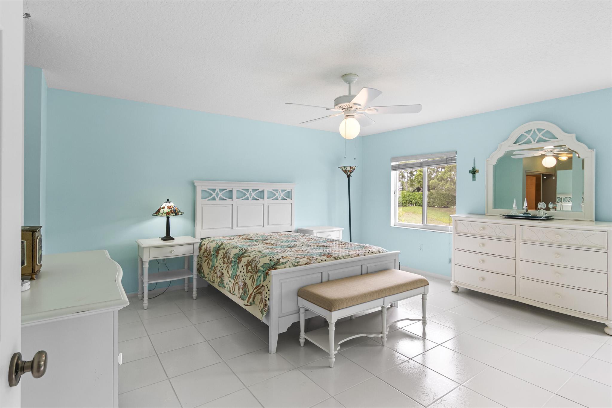 5906 Crystal Shores Drive 202