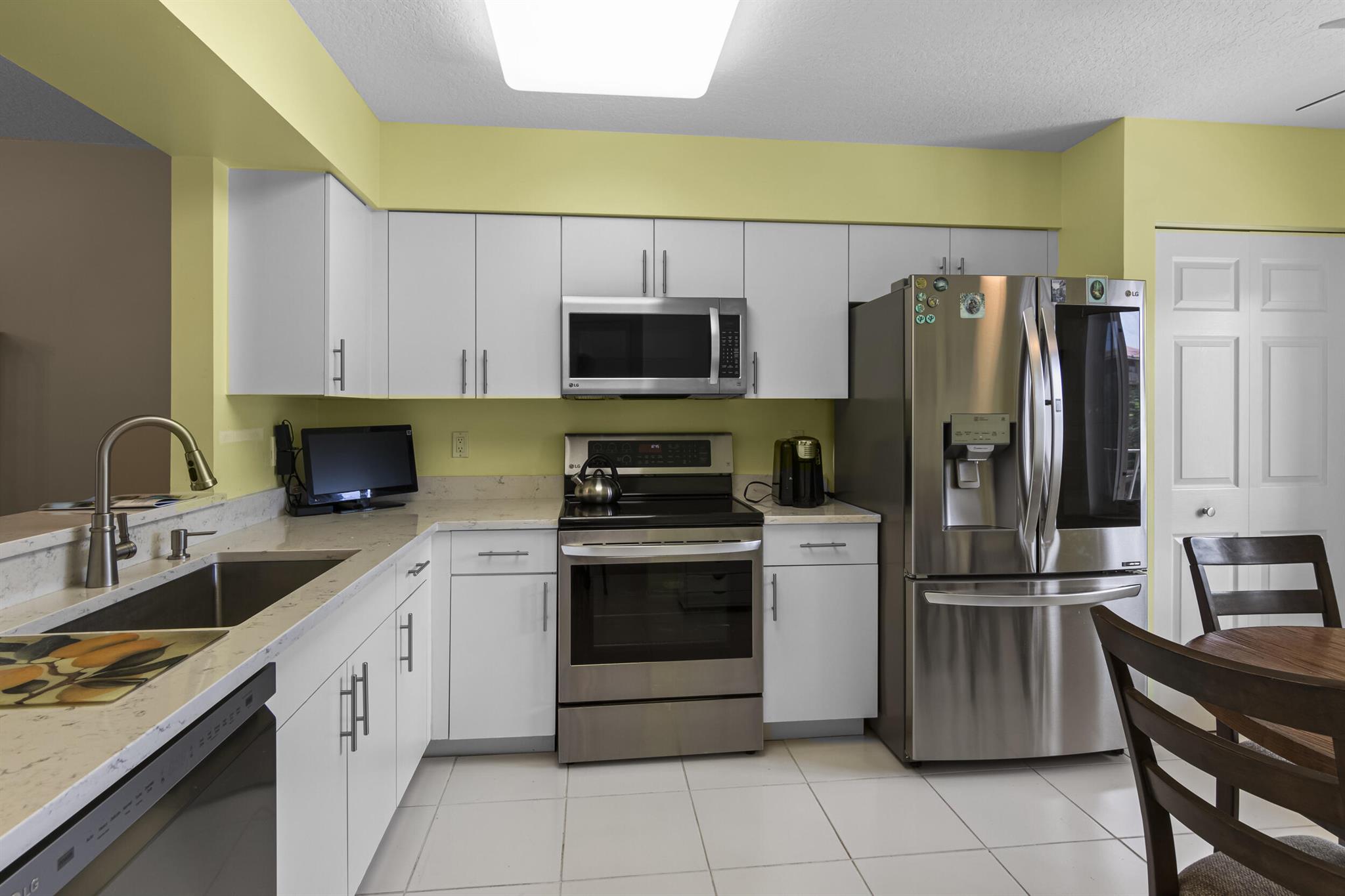 5906 Crystal Shores Drive 202