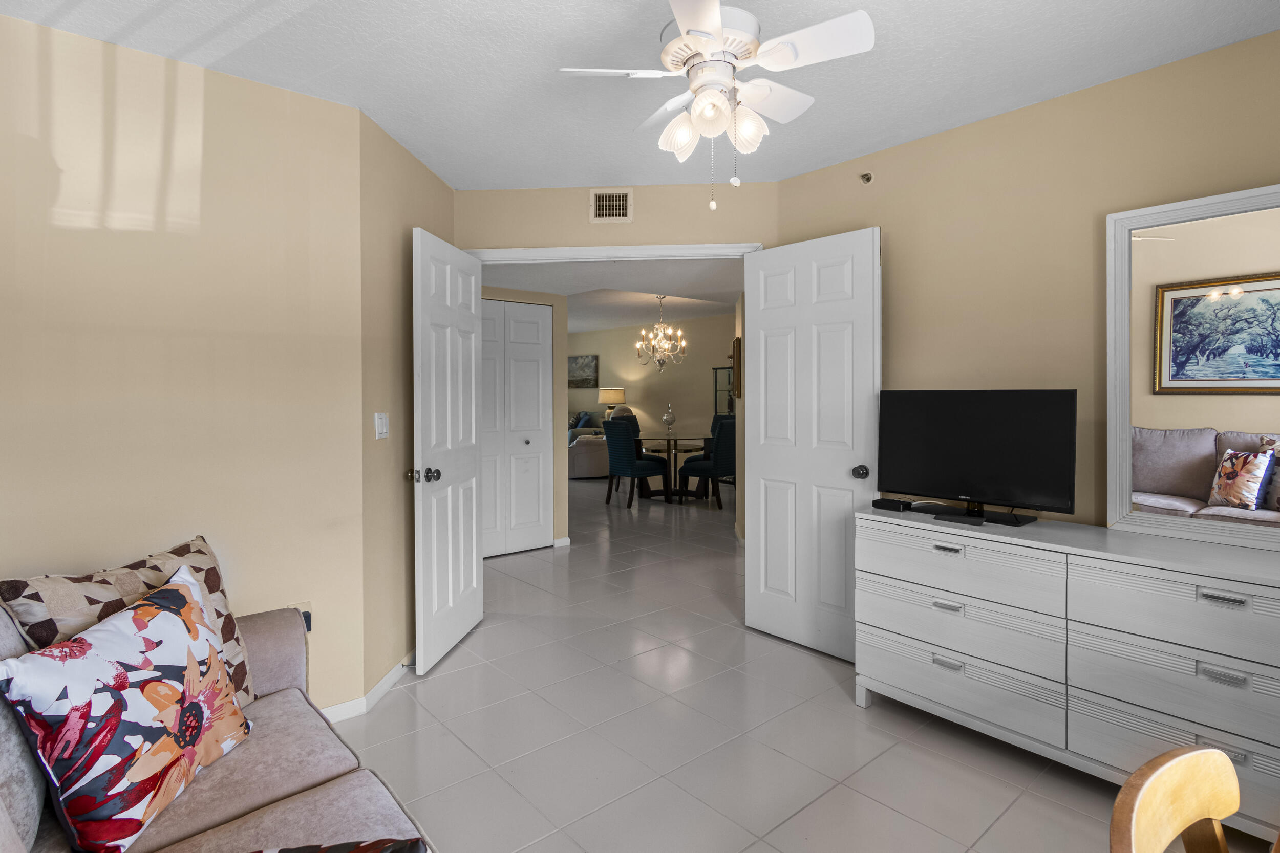 5906 Crystal Shores Drive 202