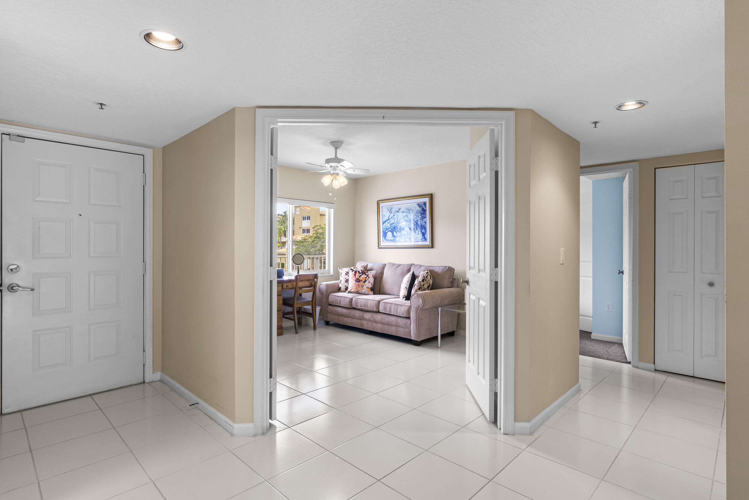 5906 Crystal Shores Drive 202