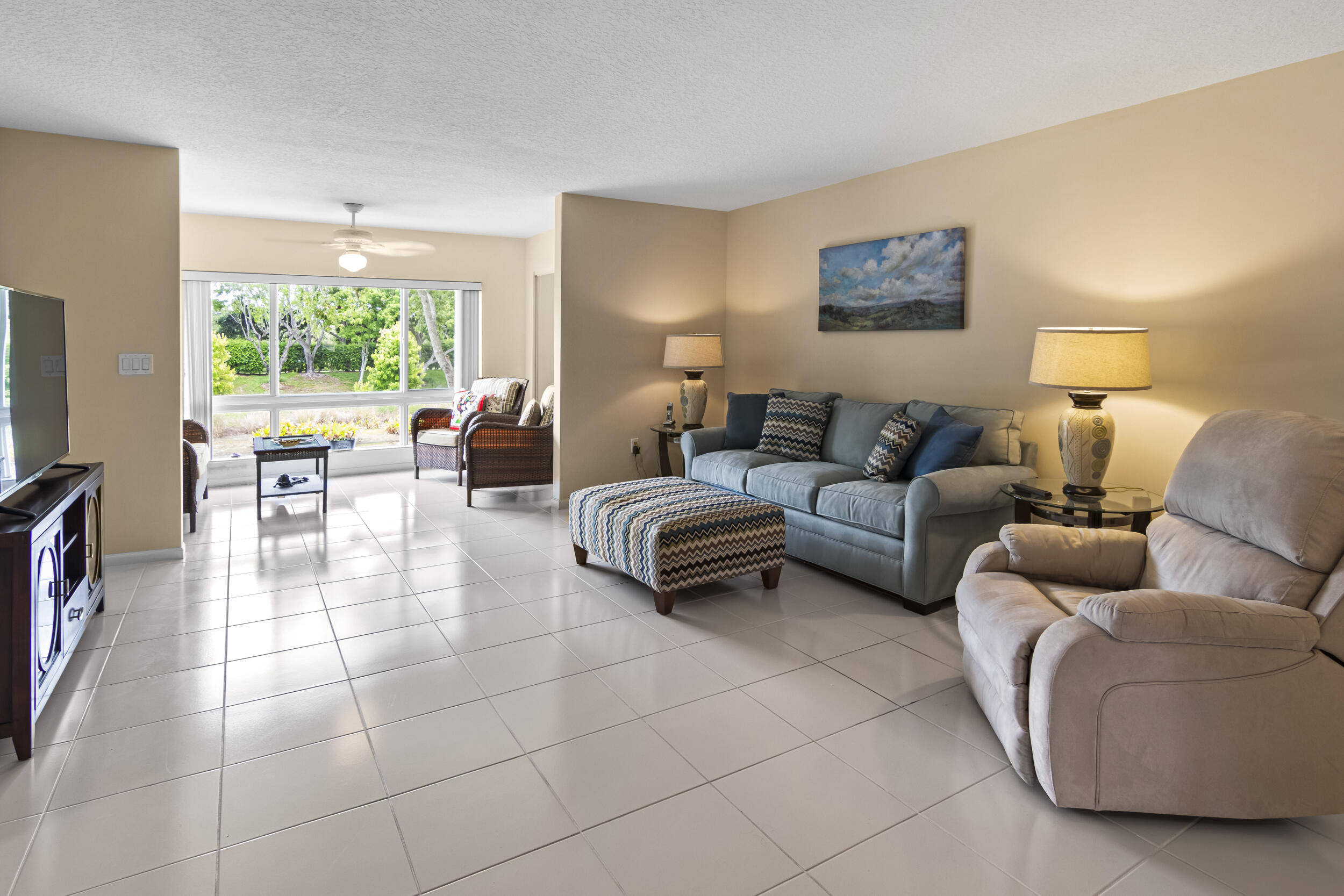 5906 Crystal Shores Drive 202