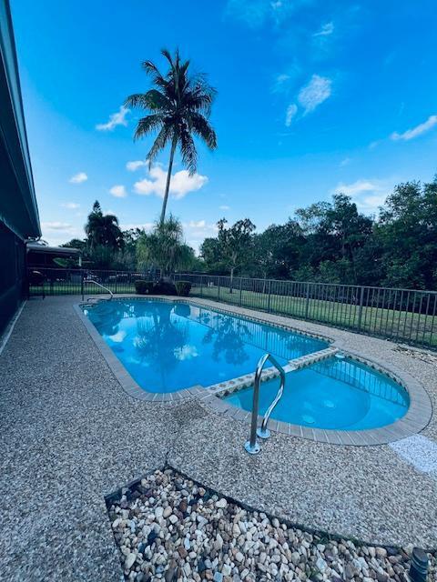 21116 Shady Vista Lane