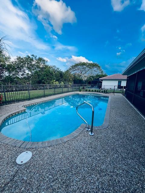 21116 Shady Vista Lane