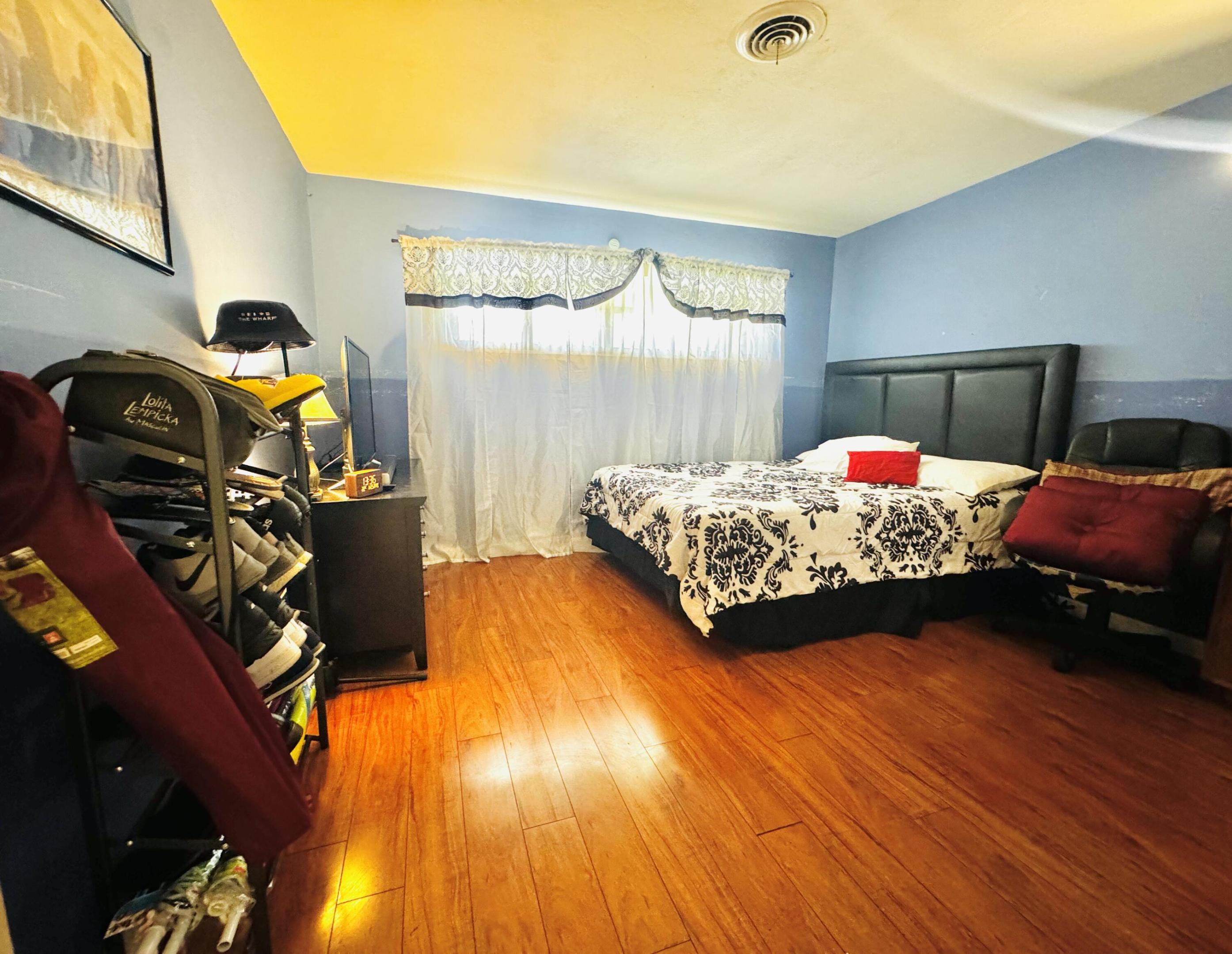 6600 NW 24th St Street