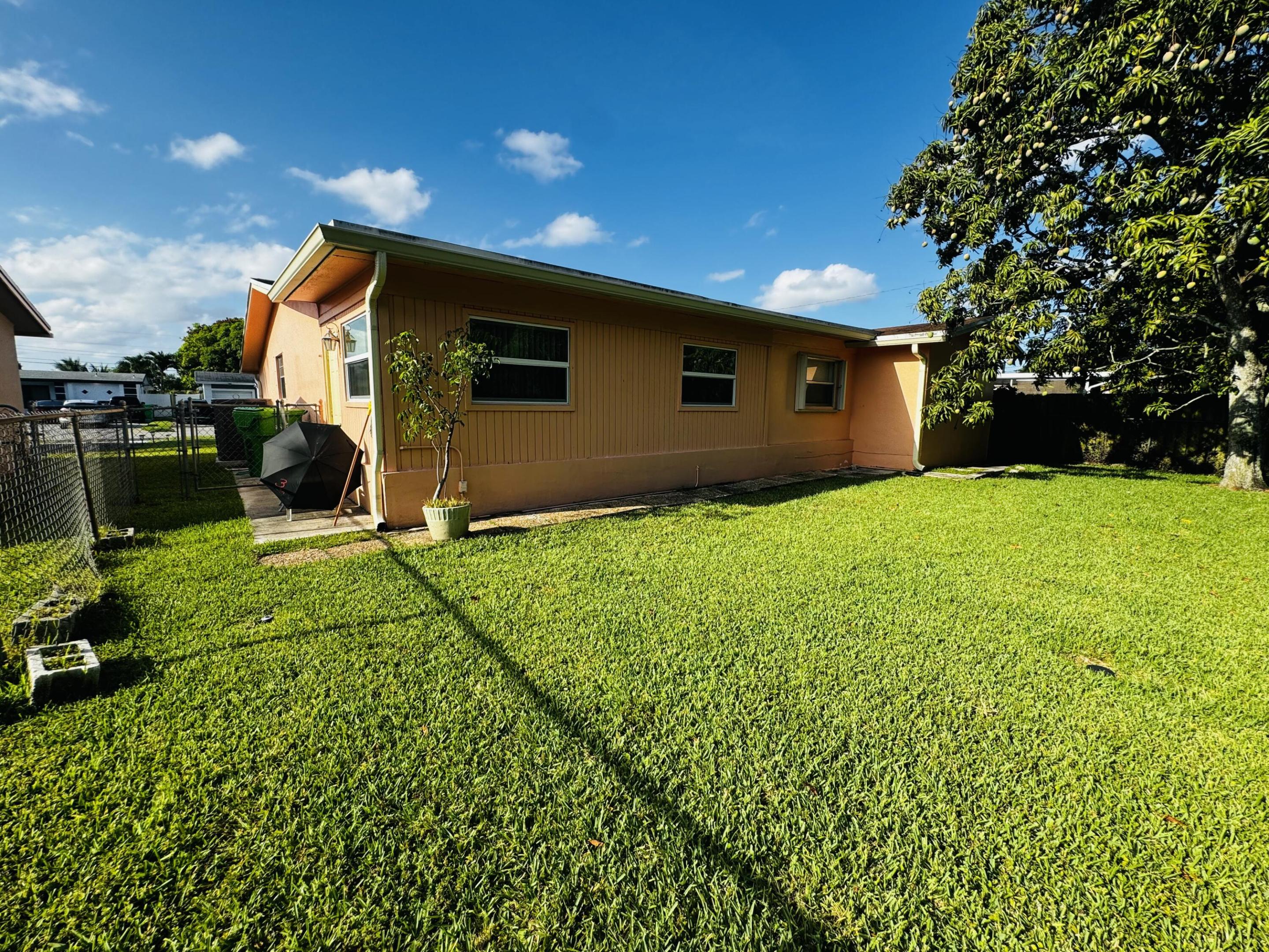 6600 NW 24th St Street