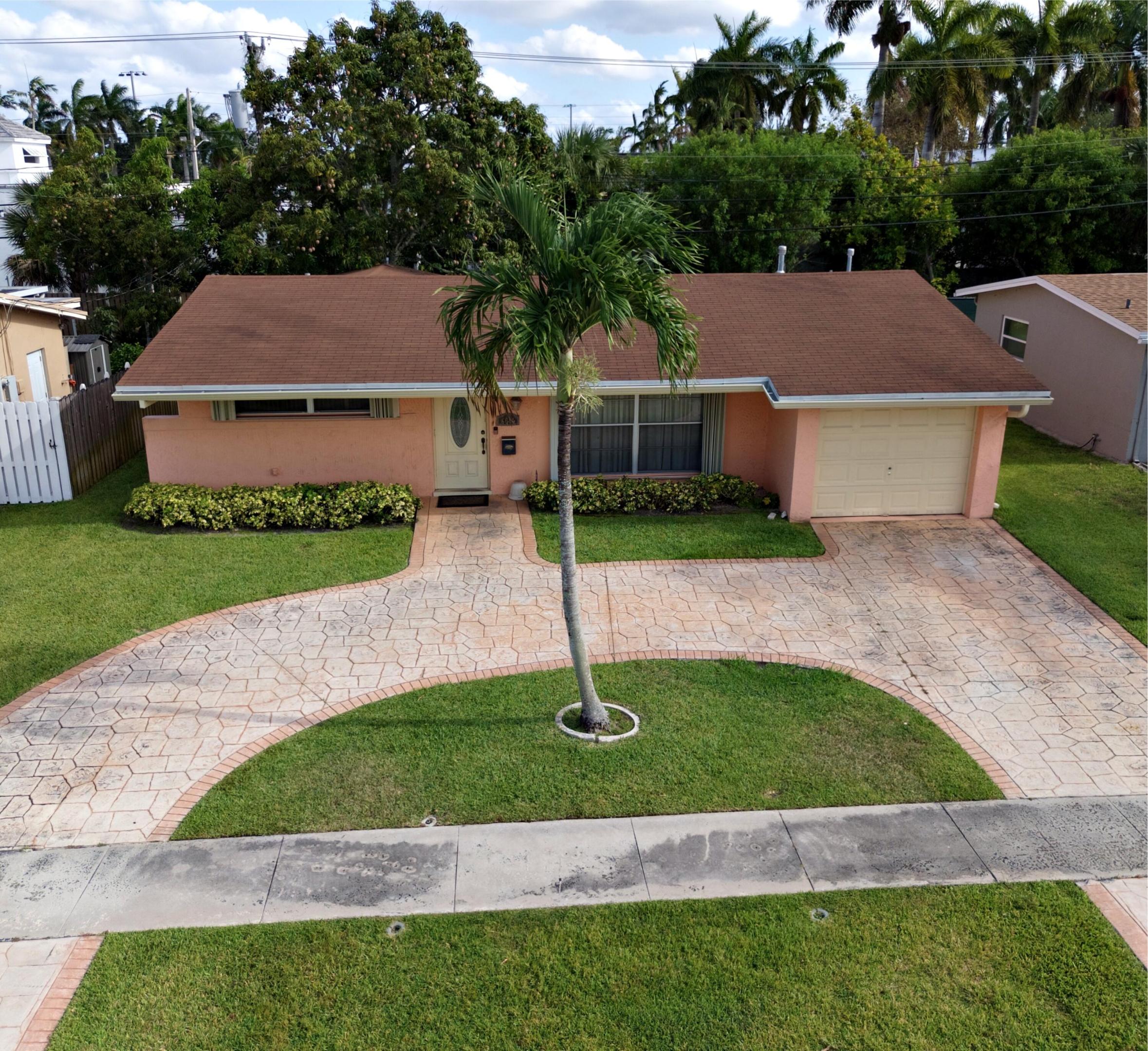 6600 NW 24th St Street