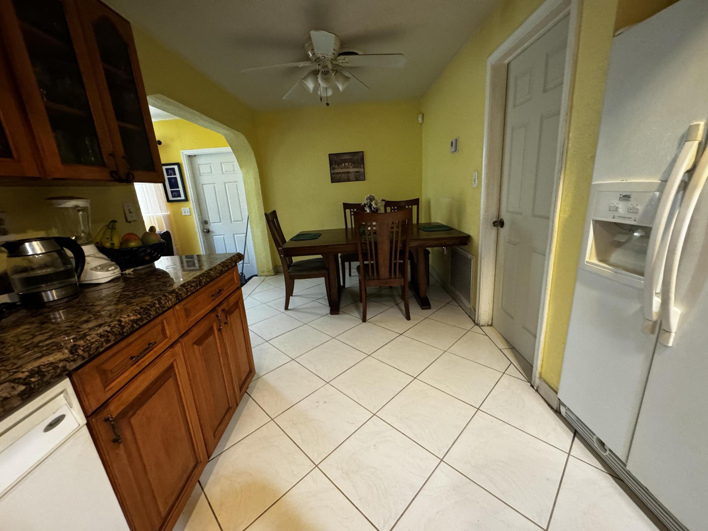 6600 NW 24th St Street