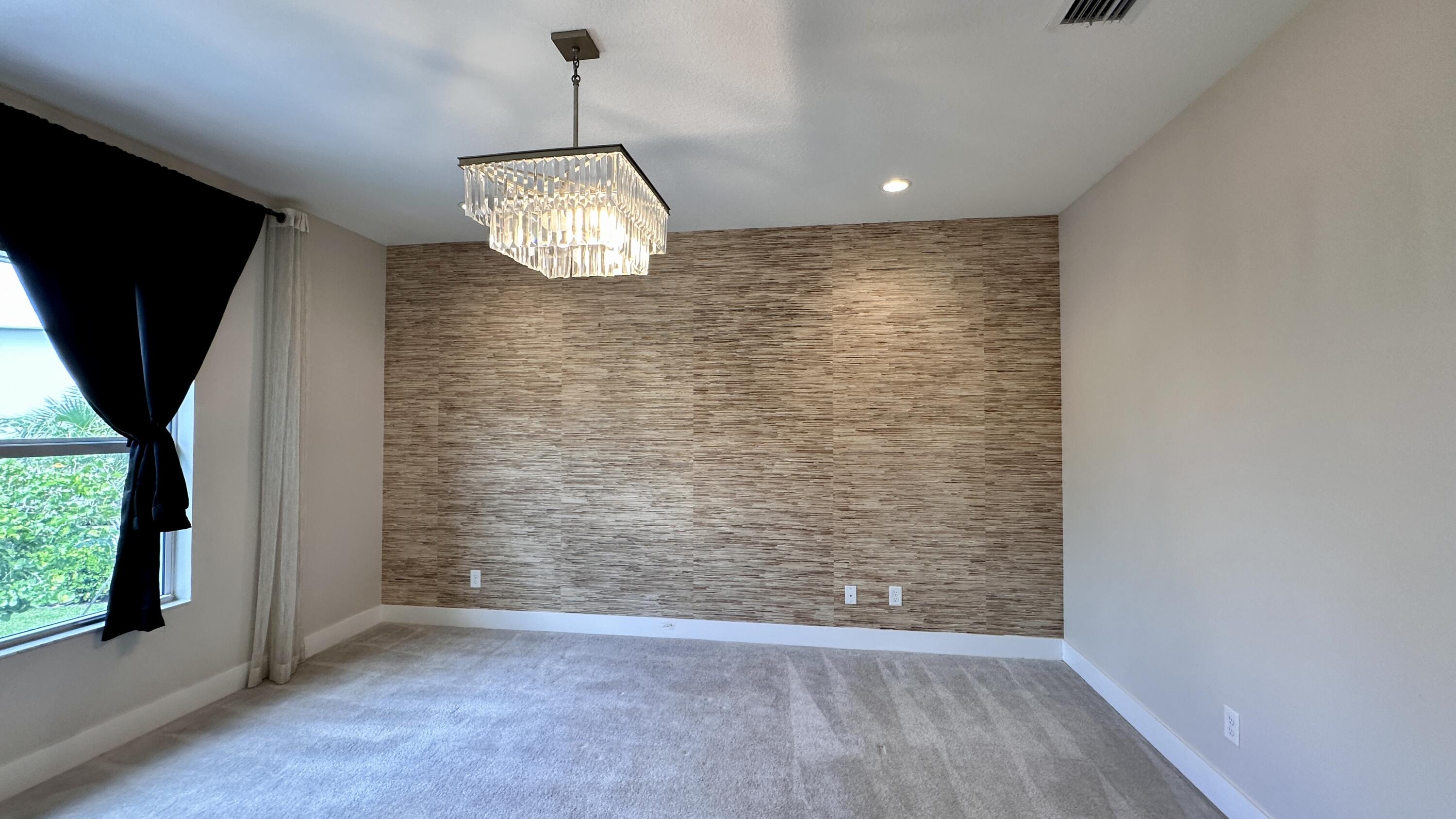 1832 Sandpiper Pointe Place