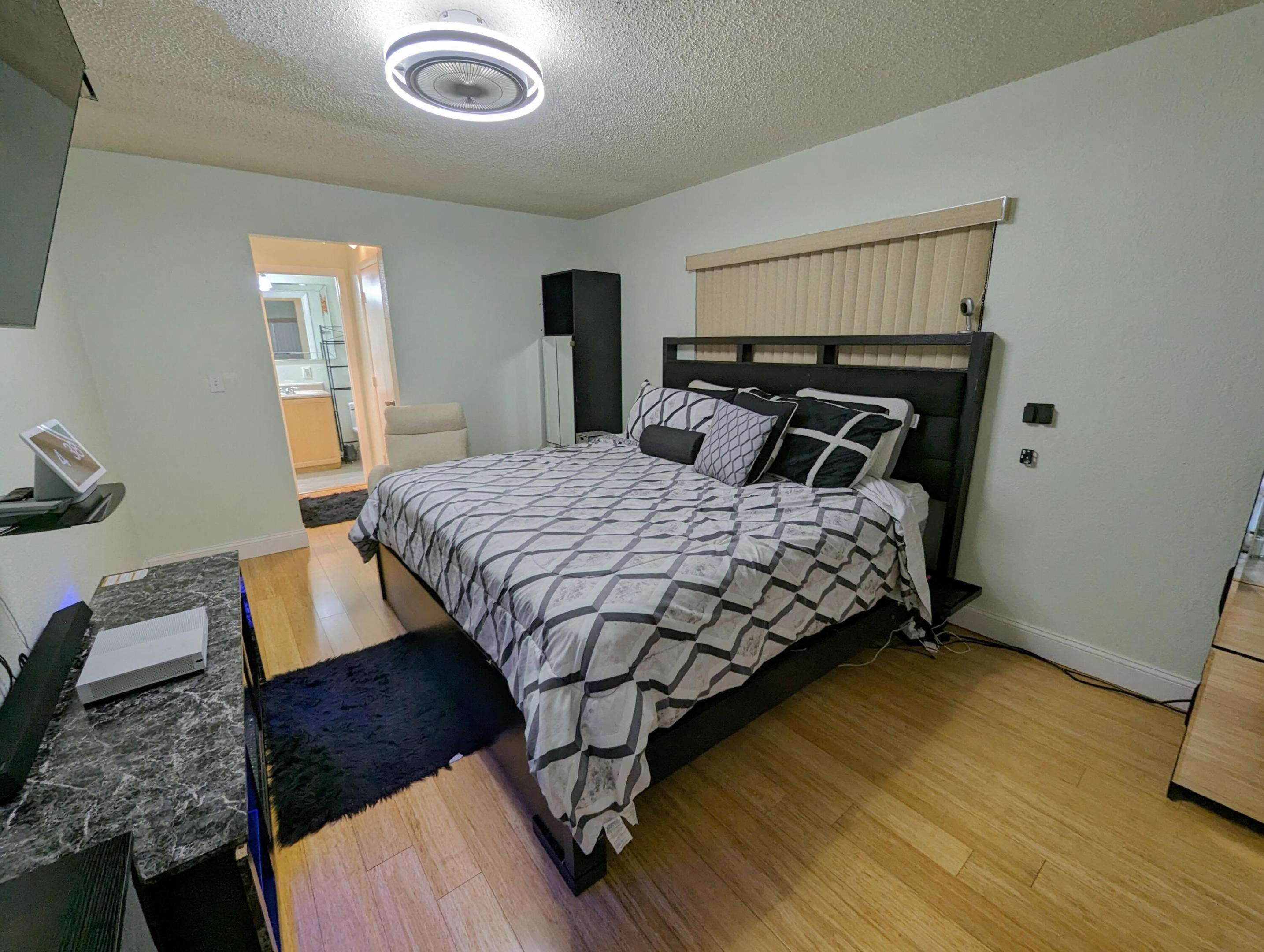 1030 NW 49th Street