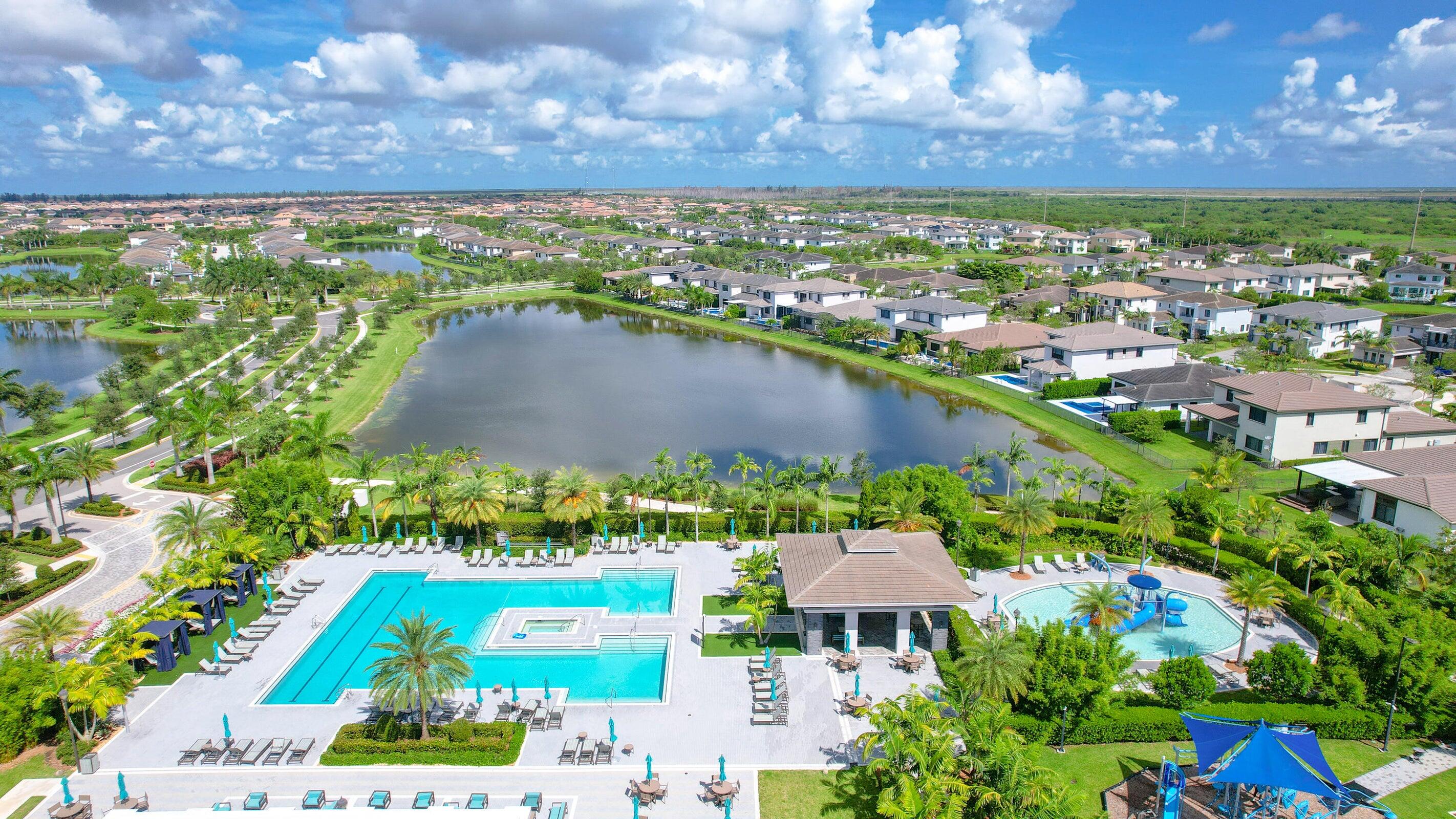 10693 N Lago Vista Circle, Parkland