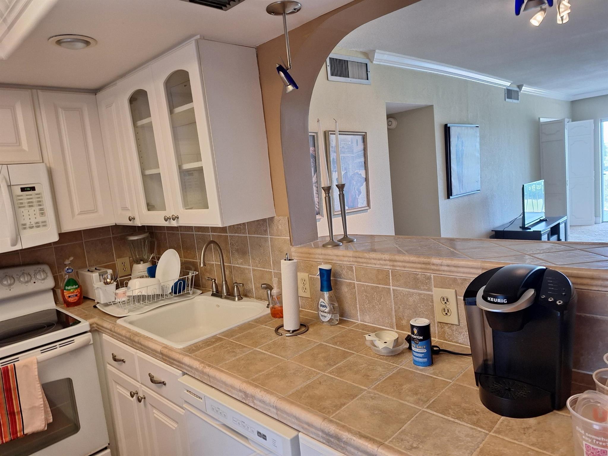 3050 N Palm Aire Drive 802