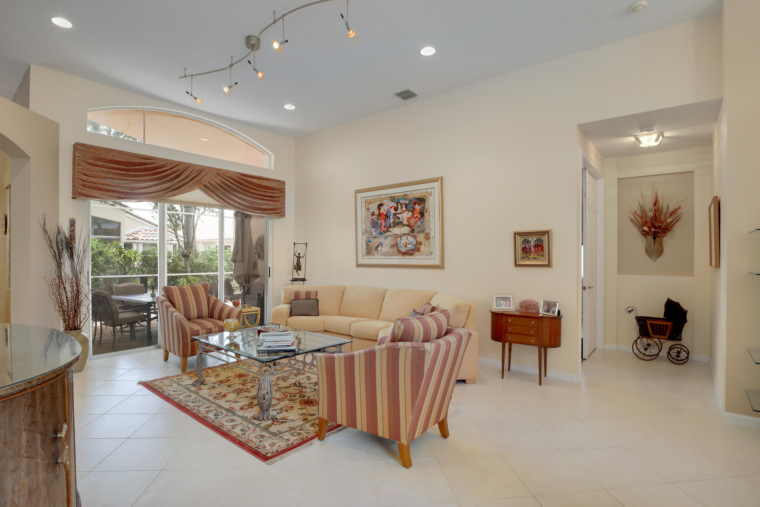 5394 Landon Circle, Boynton Beach
