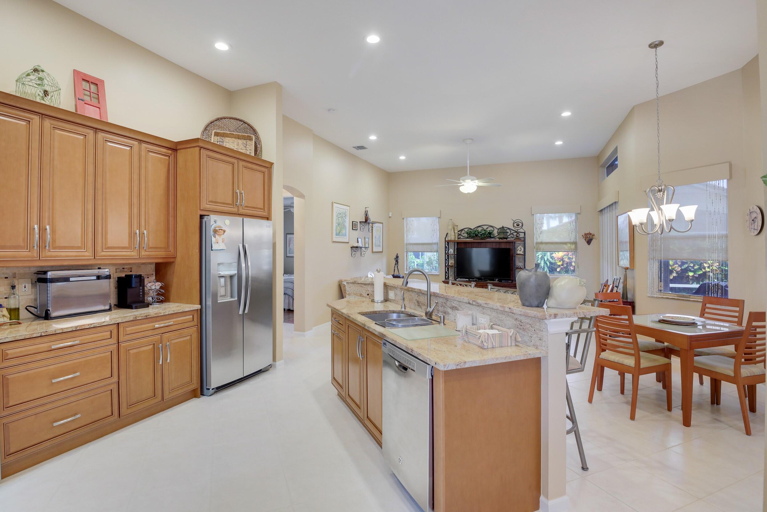 5394 Landon Circle, Boynton Beach