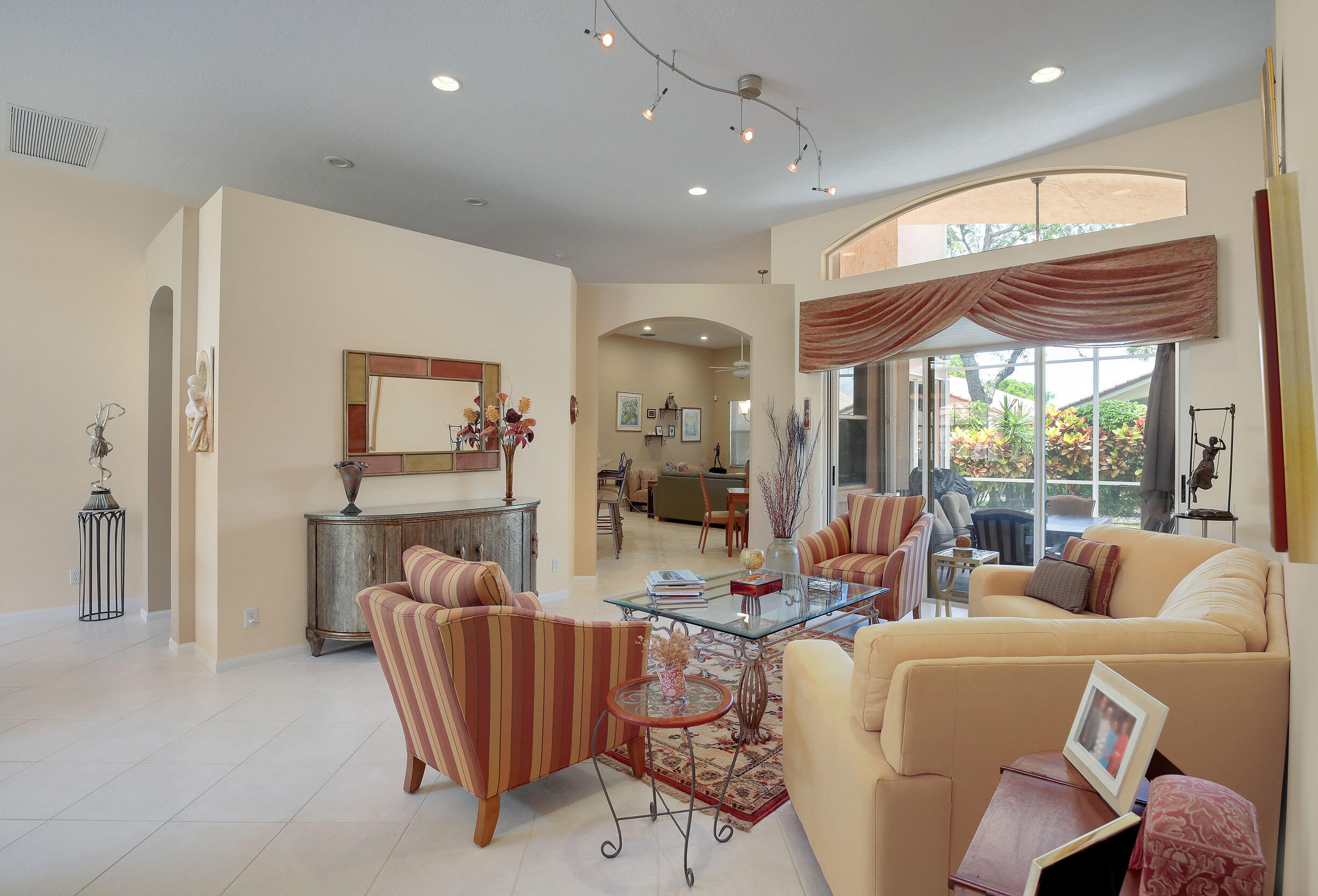5394 Landon Circle, Boynton Beach