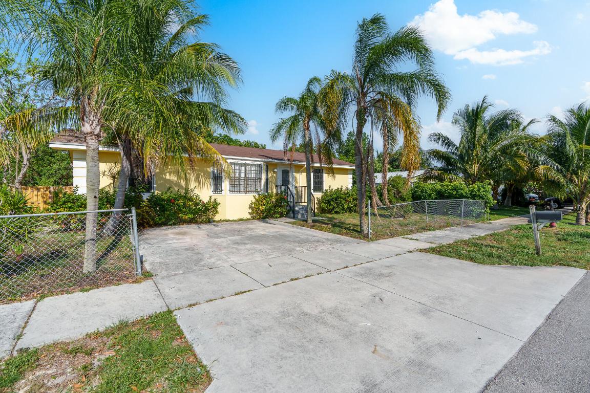 1440 NW 3rd Street