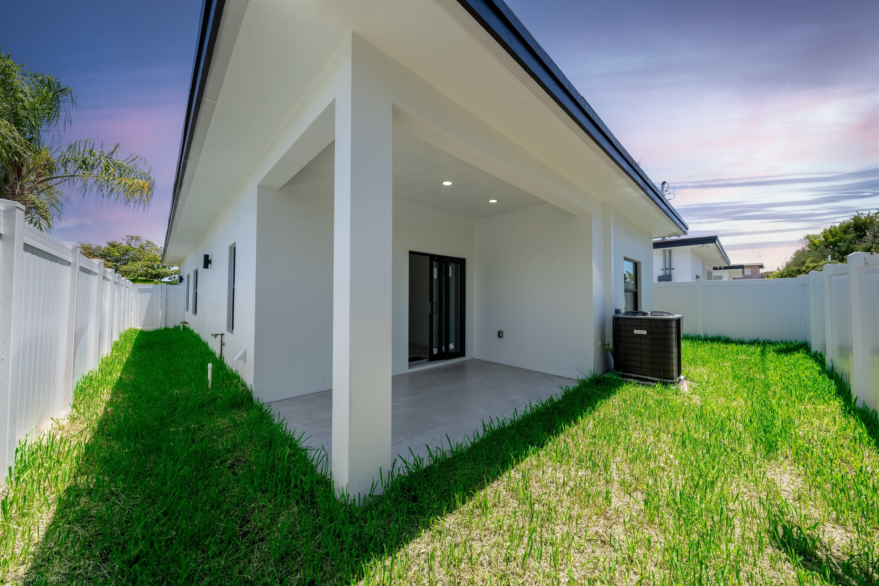 536 NW 12th Avenue, Boynton Beach