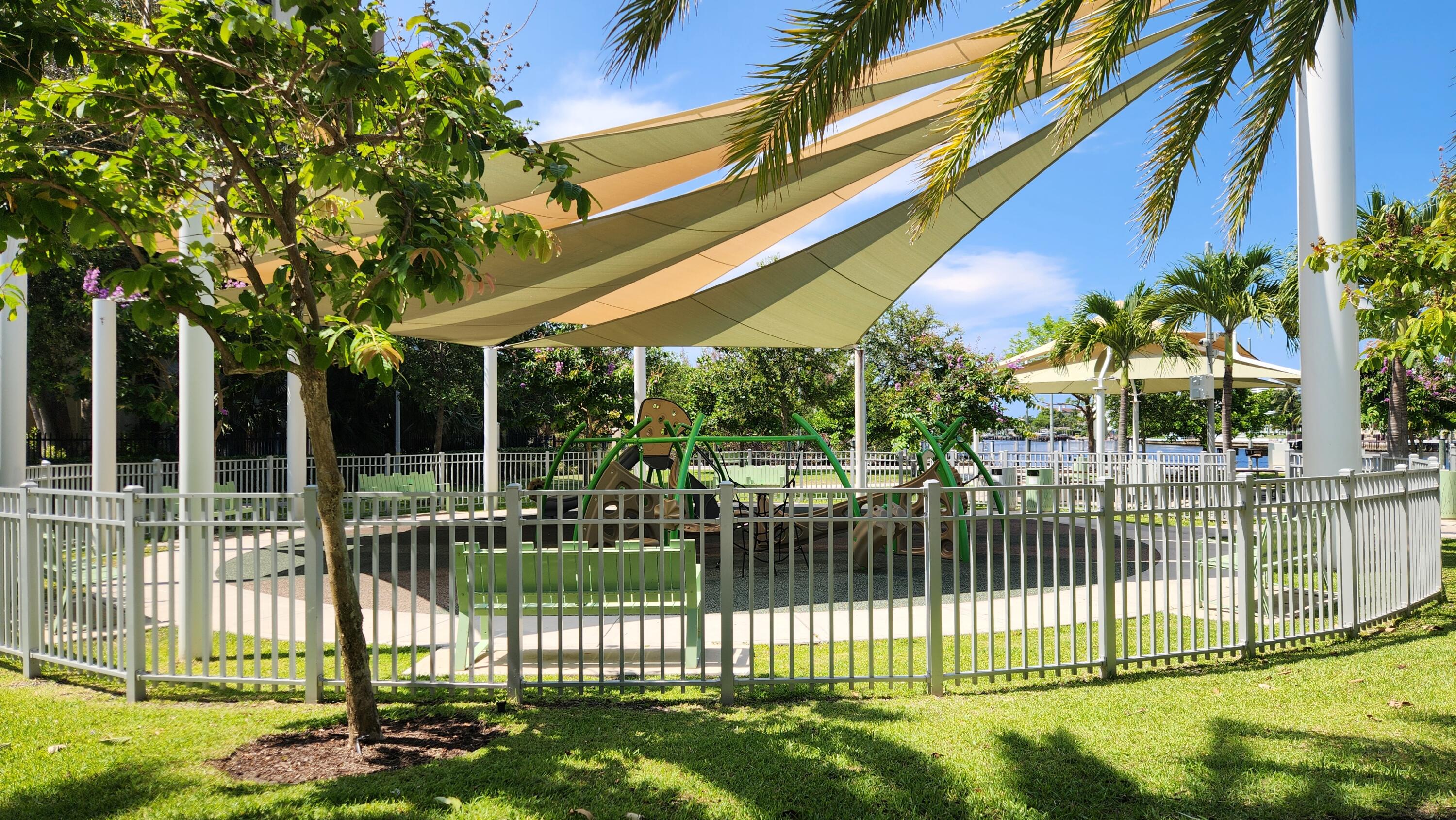 1147 Hillsboro Mile 209