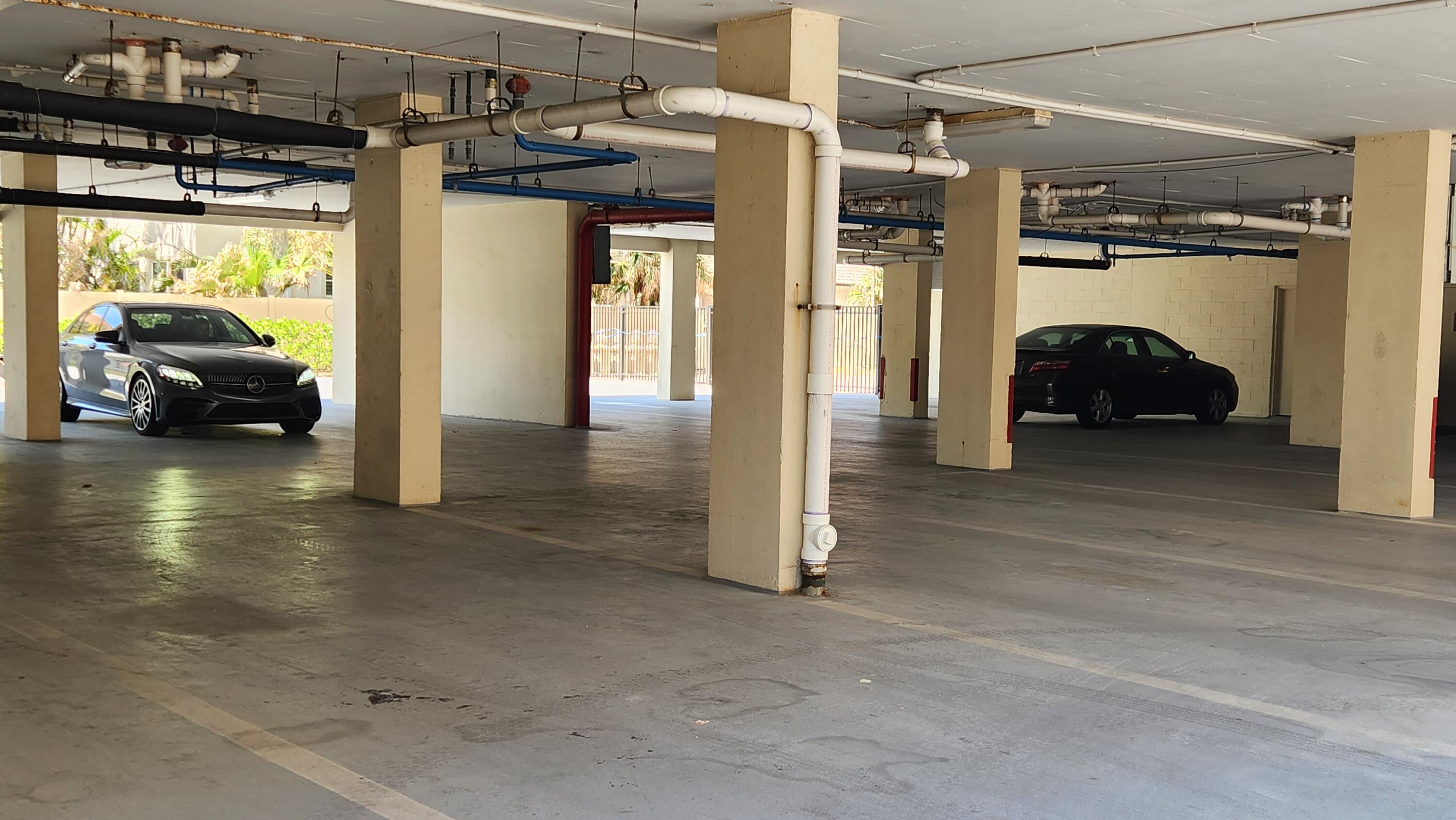 1147 Hillsboro Mile 209