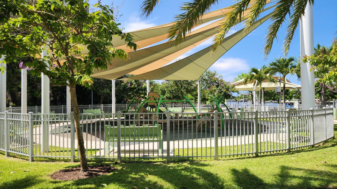 1147 Hillsboro Mile 209