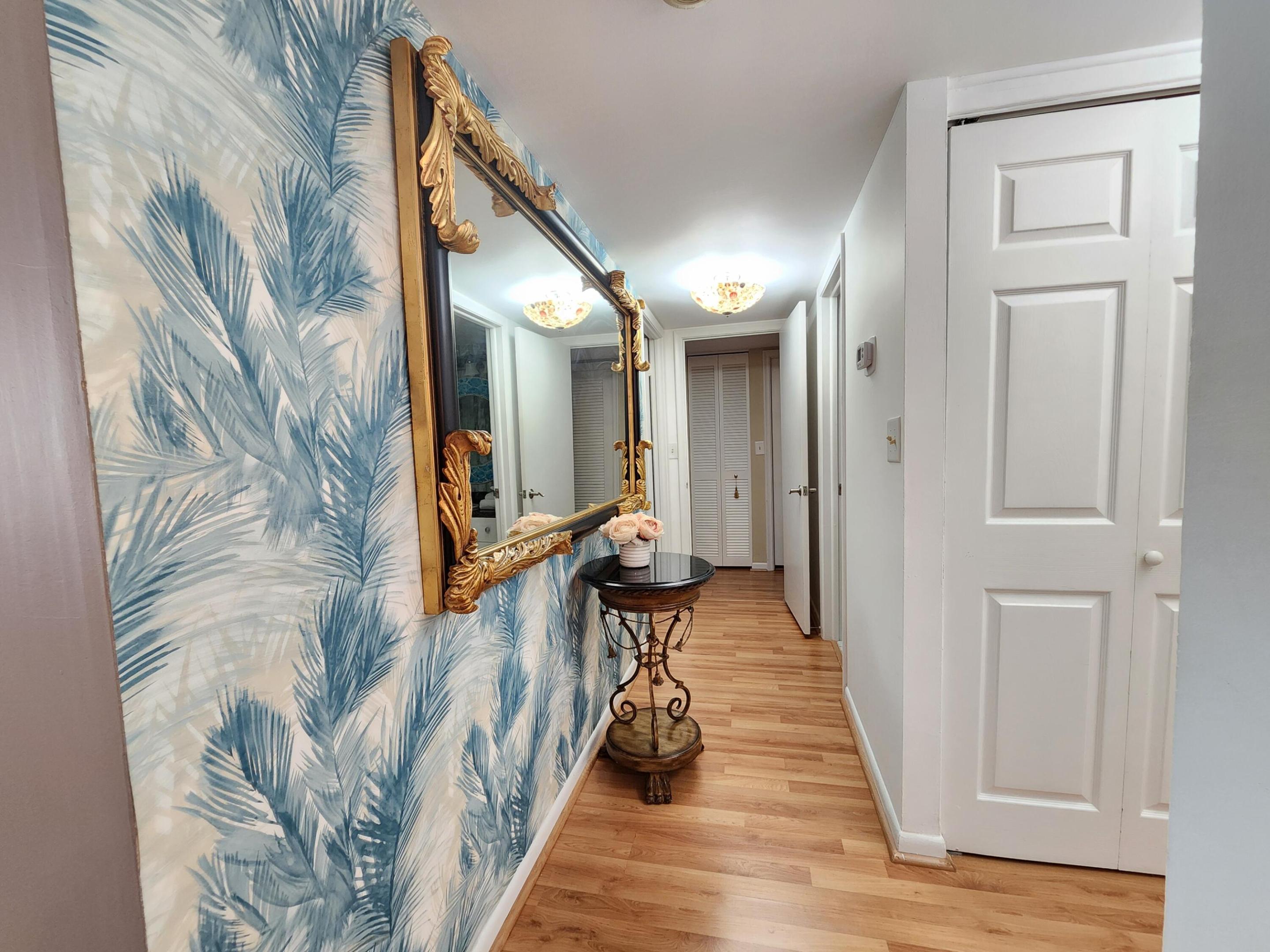 1147 Hillsboro Mile 209