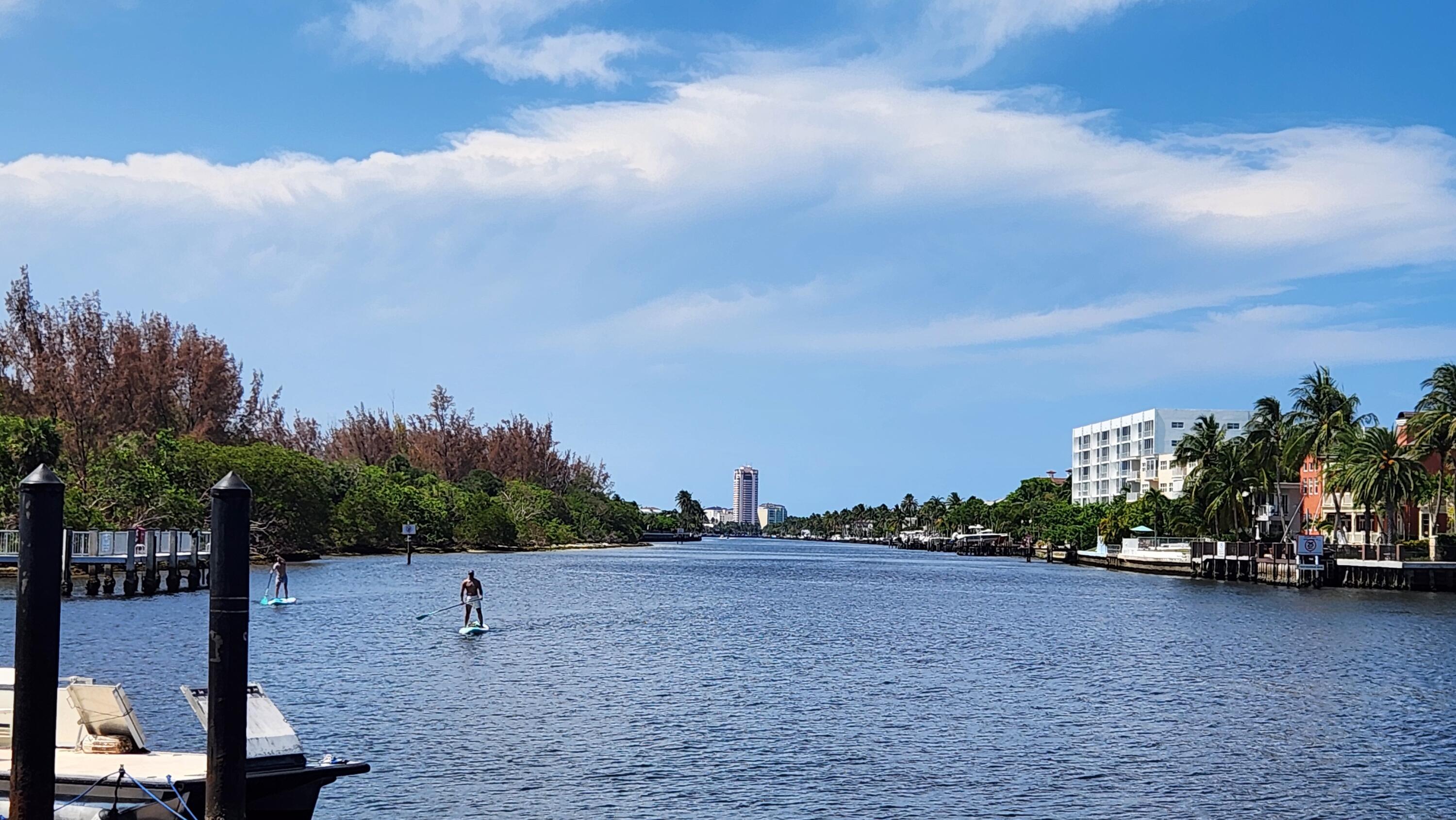 1147 Hillsboro Mile 209