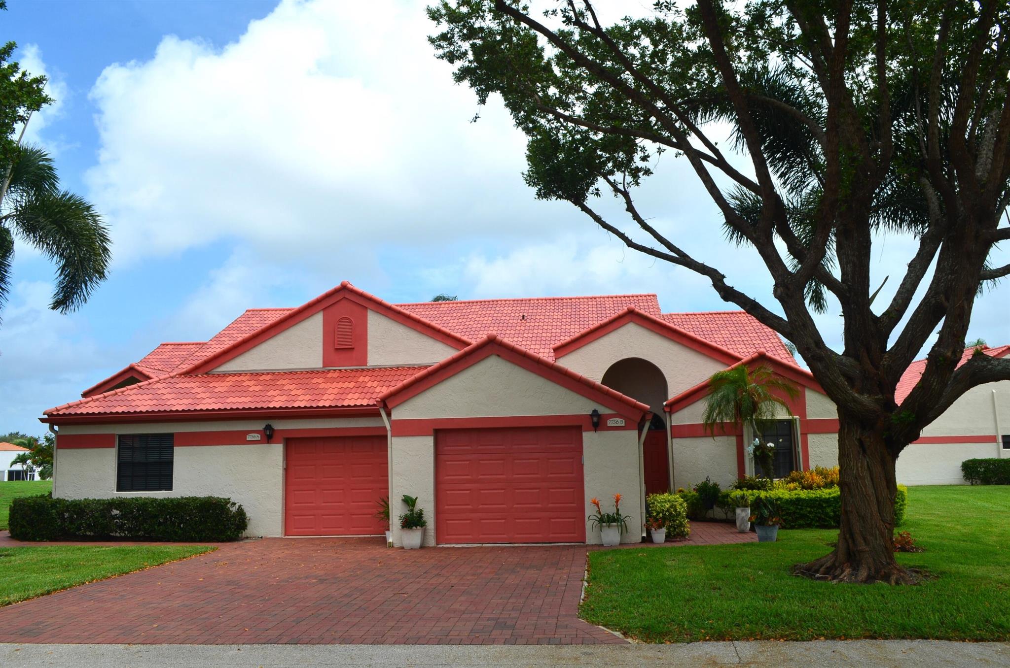 7756 Lexington Club Boulevard B