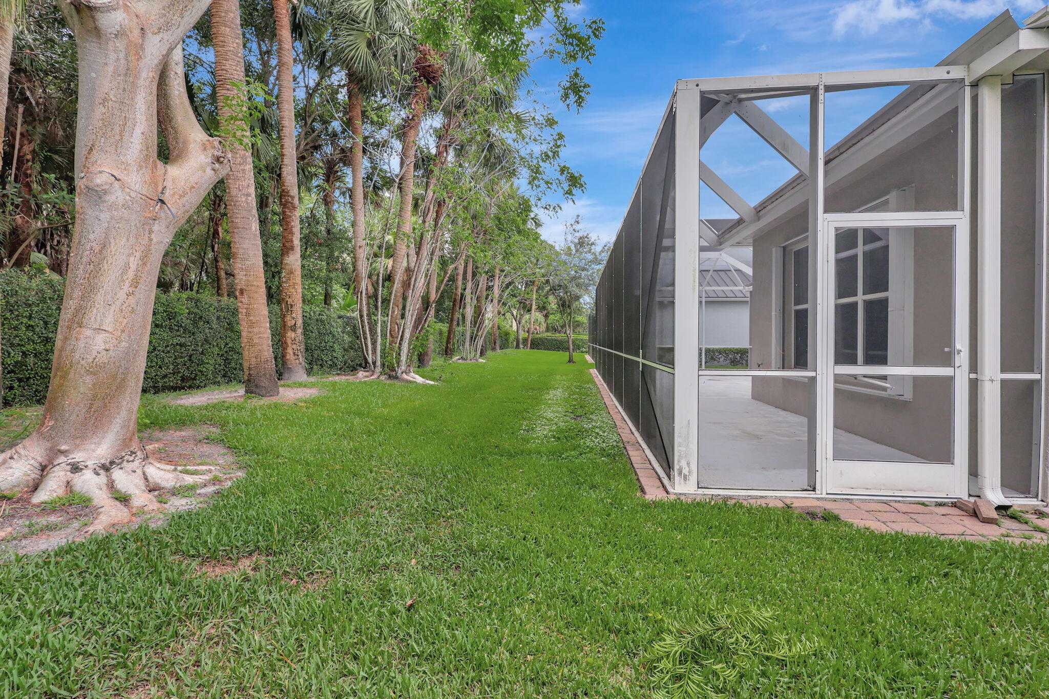433 Cottagewood Lane