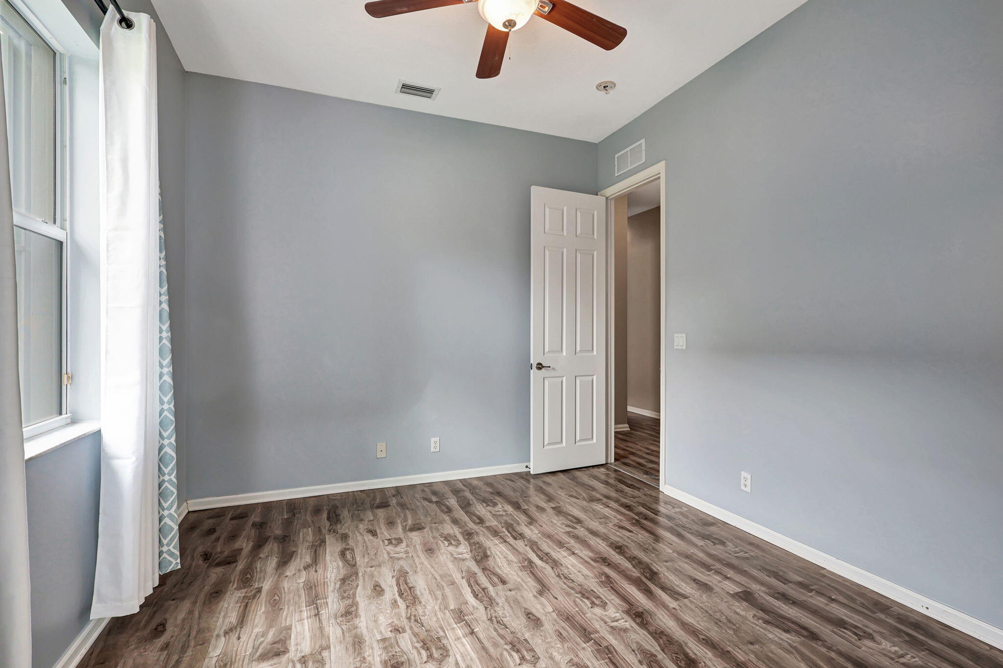 433 Cottagewood Lane