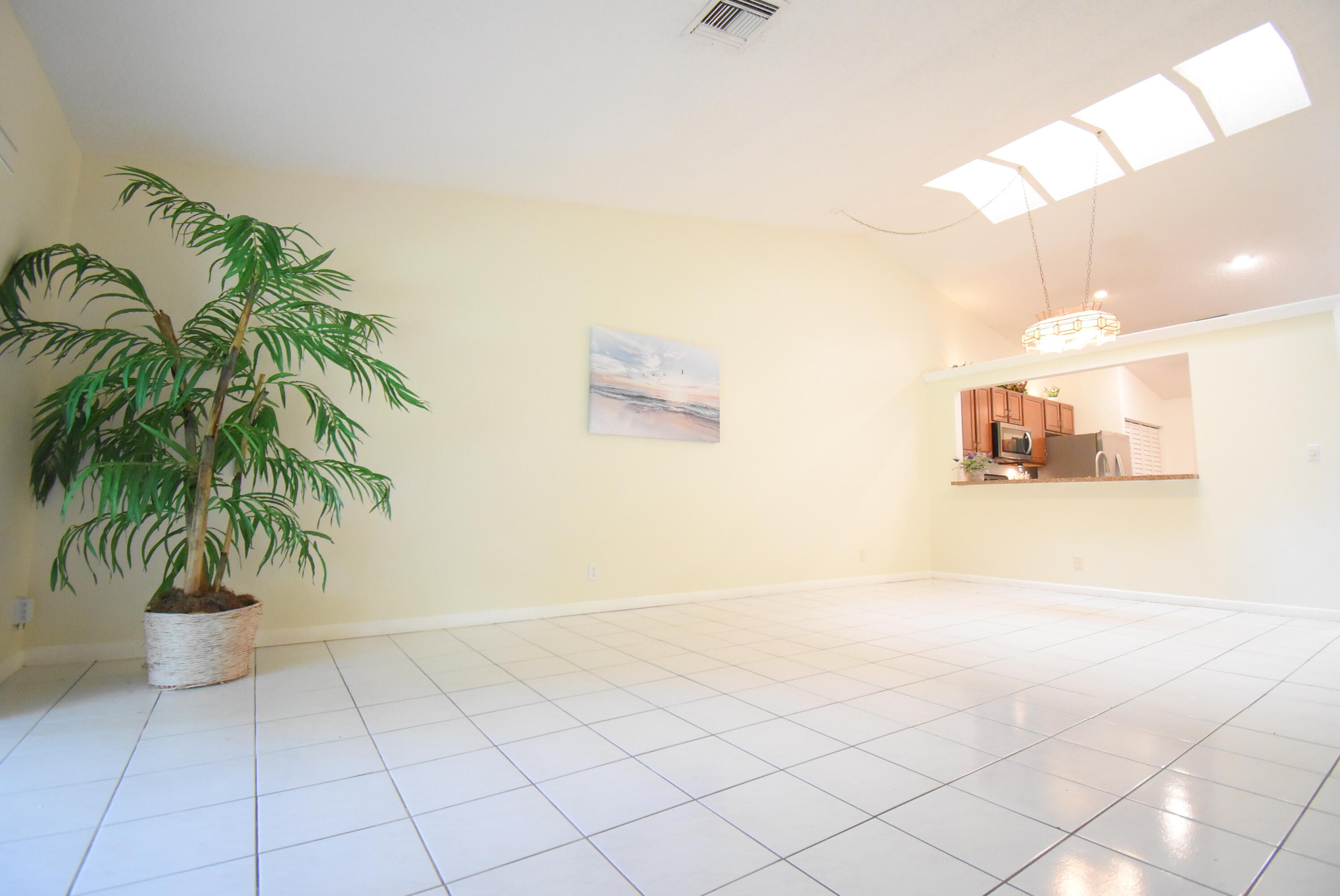 22702 Vistawood Way